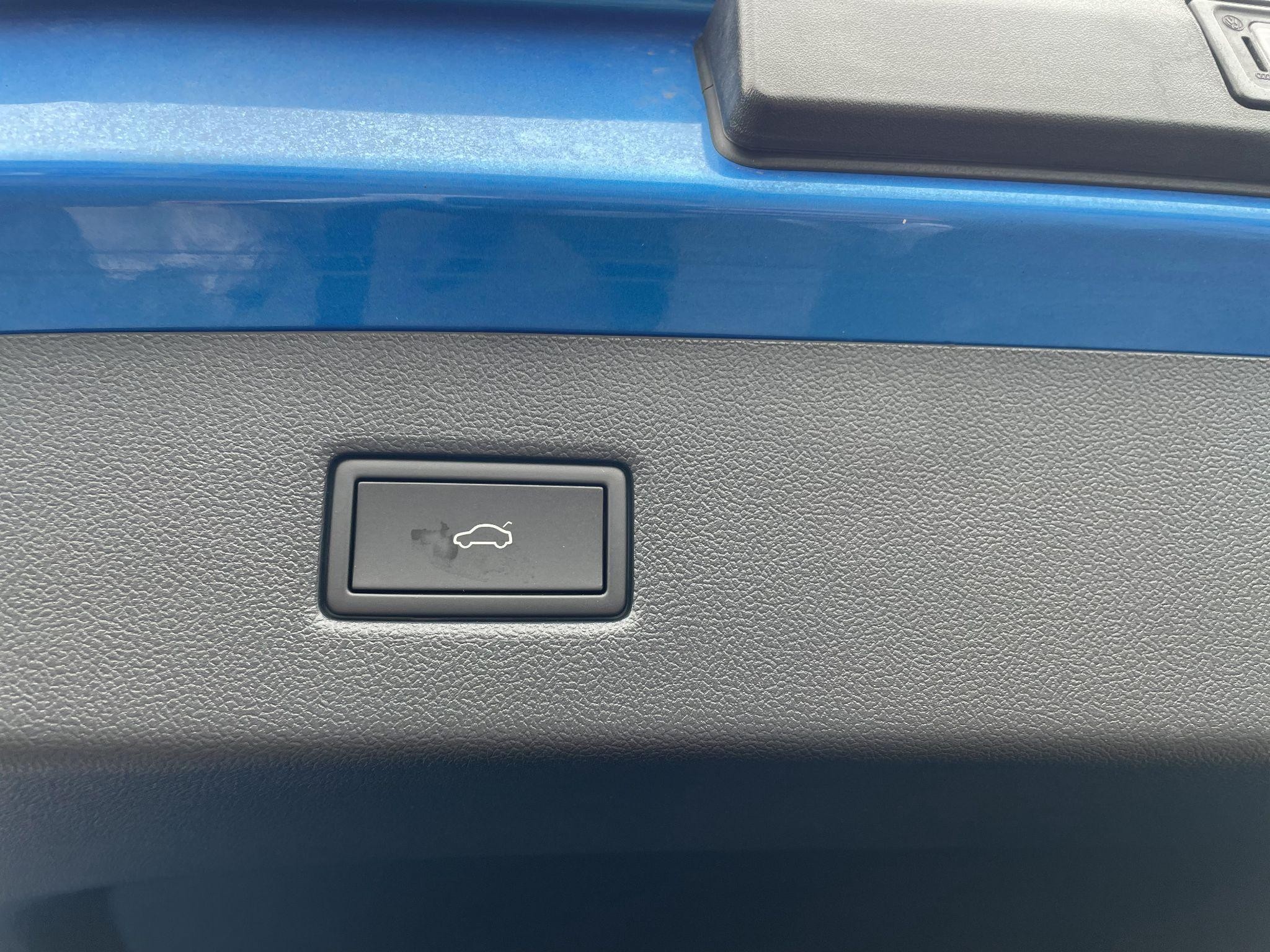 Ford Explorer Image 17