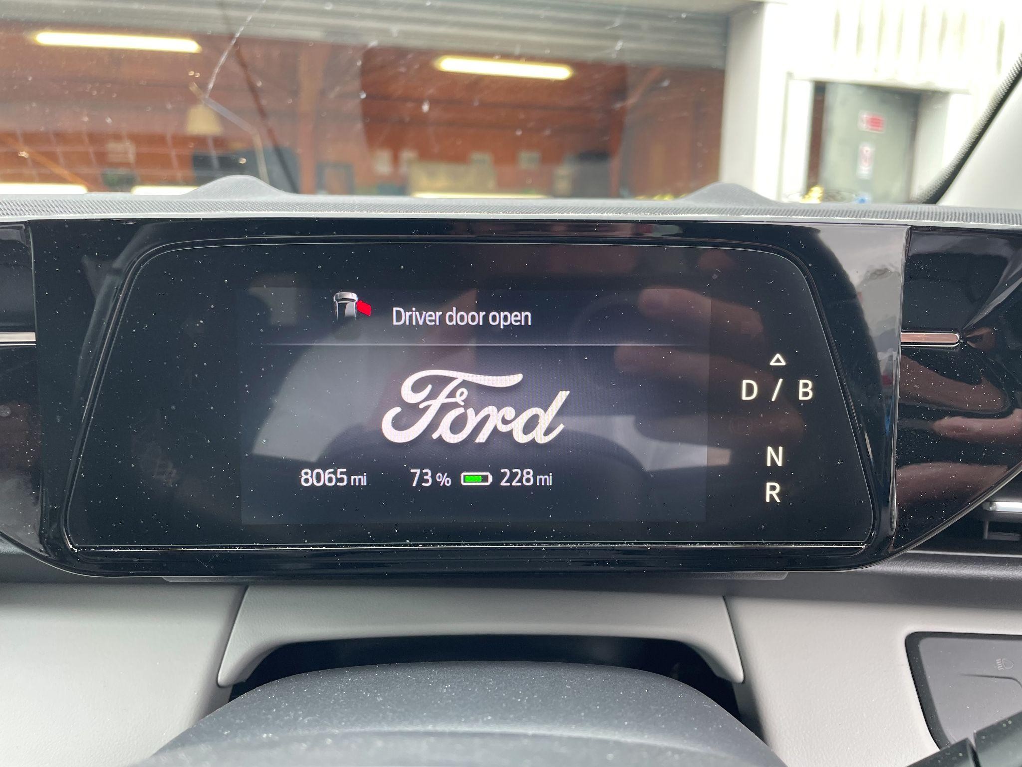 Ford Explorer Image 20