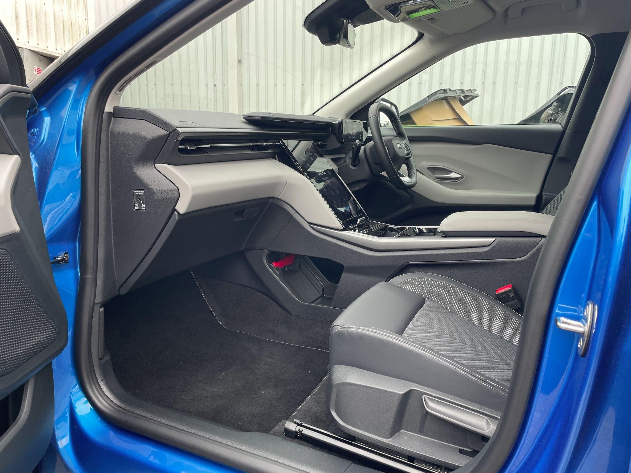 Ford Explorer Image 27