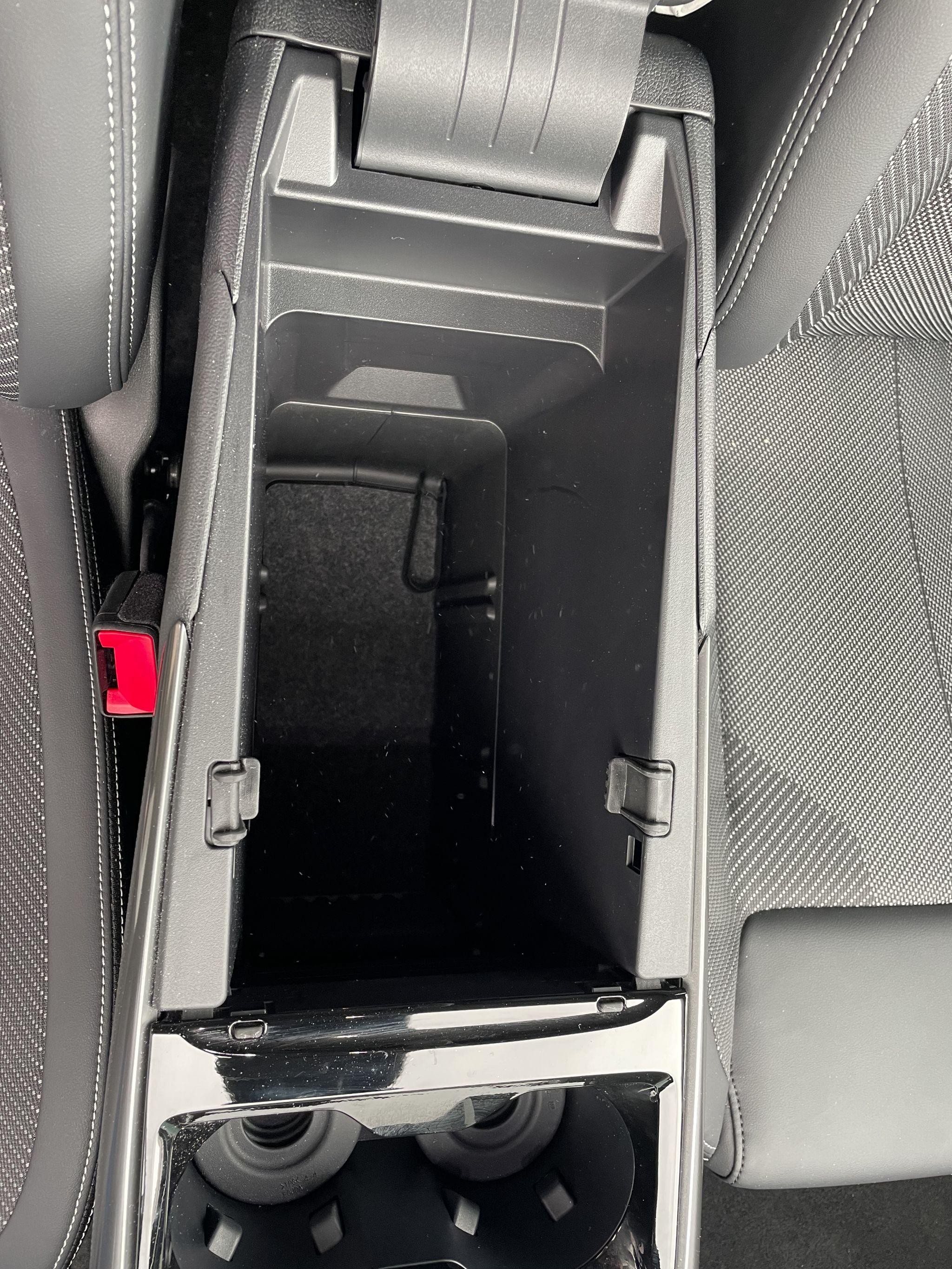 Ford Explorer Image 31