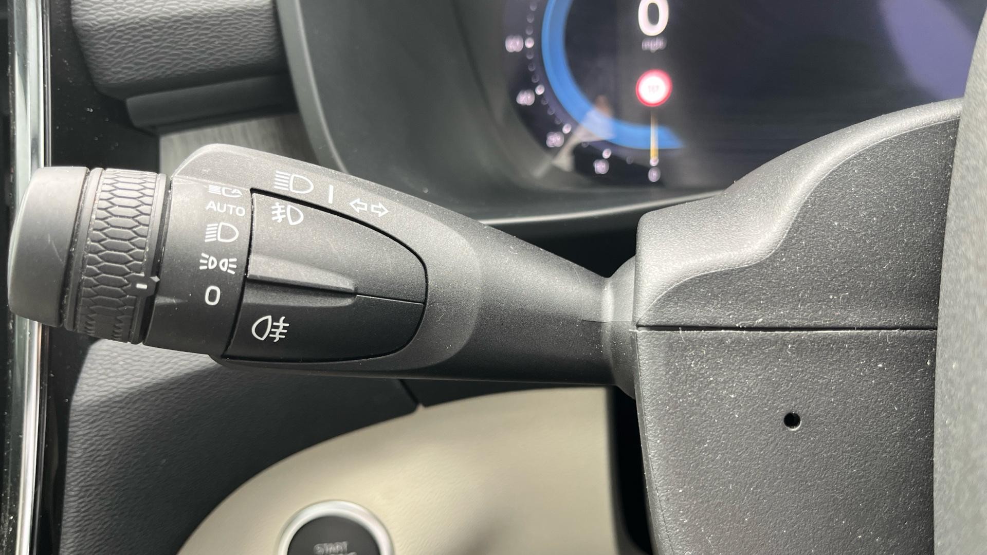 Volvo XC40 Image 17
