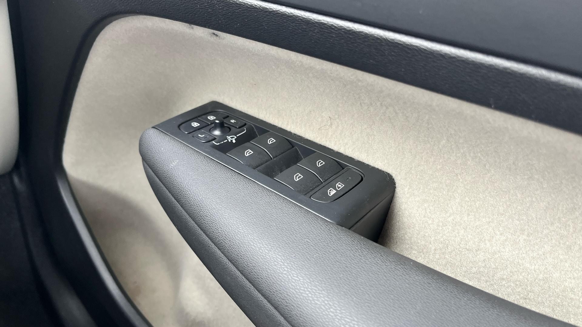 Volvo XC40 Image 21