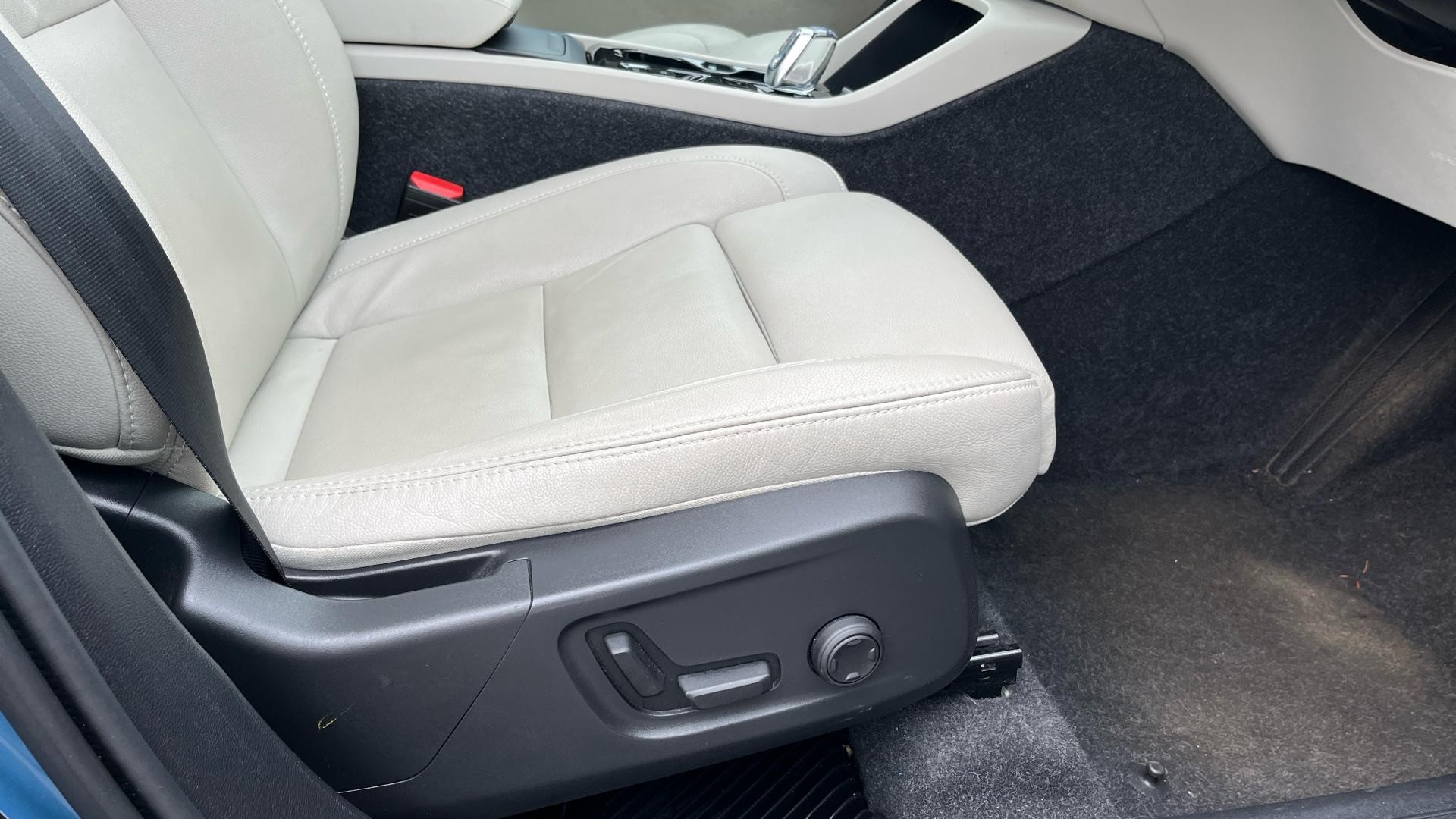 Volvo XC40 Image 27