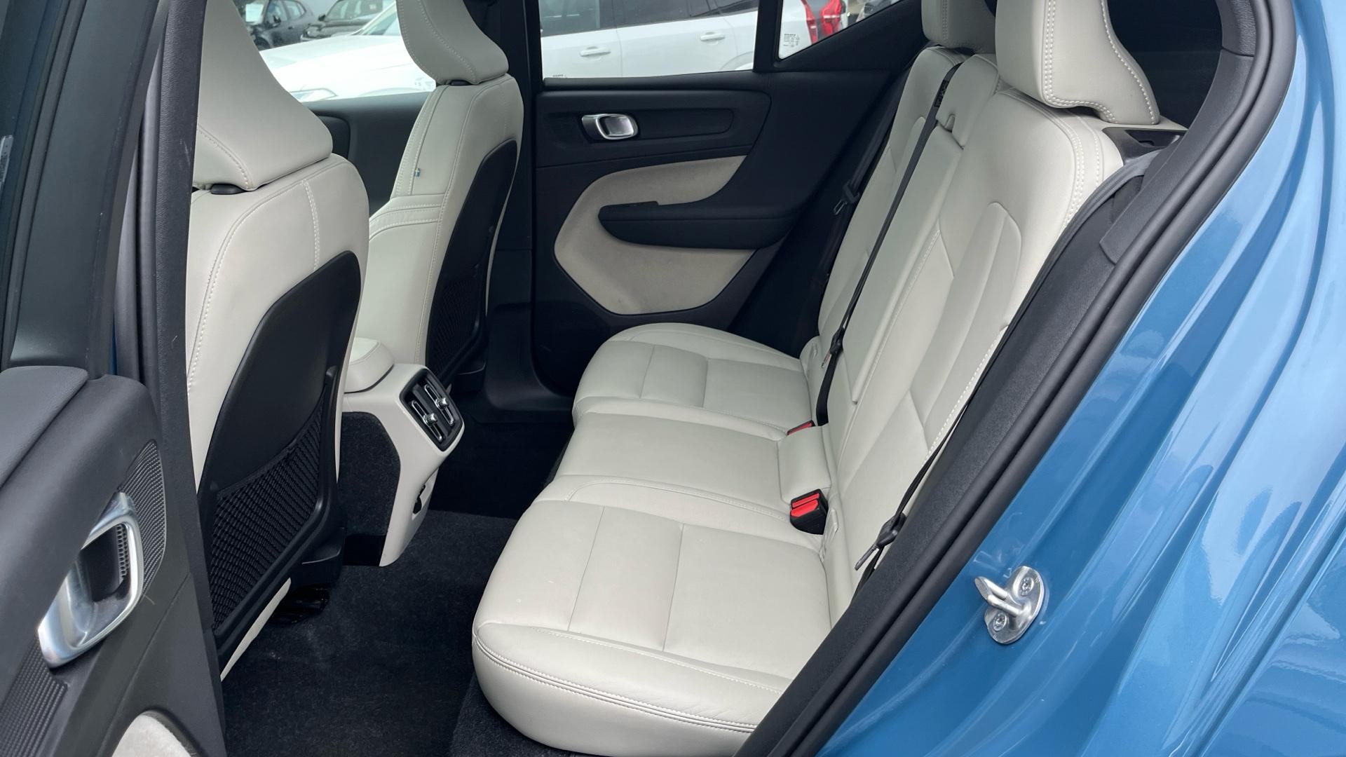 Volvo XC40 Image 29