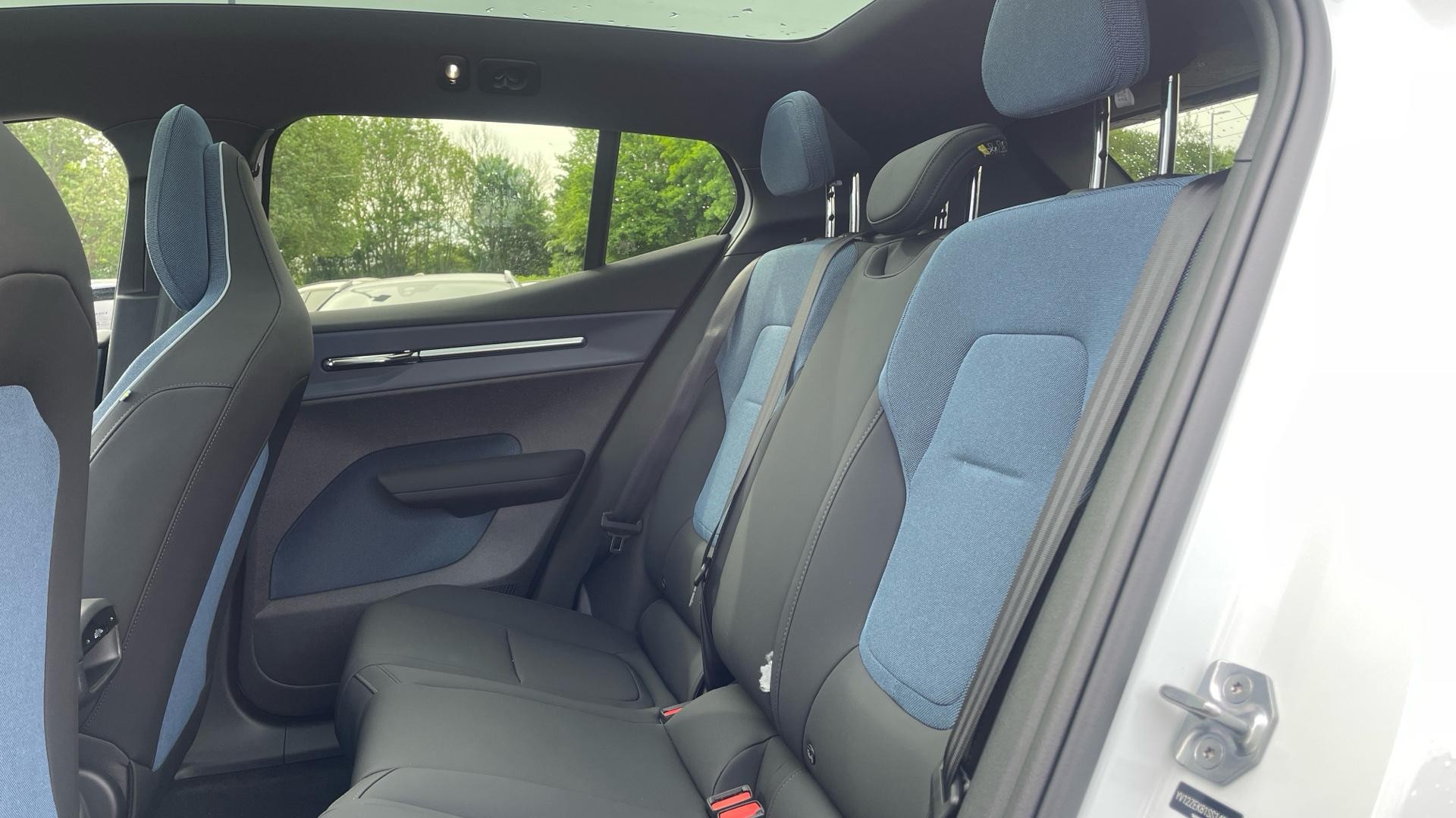 Volvo EX30 Image 10