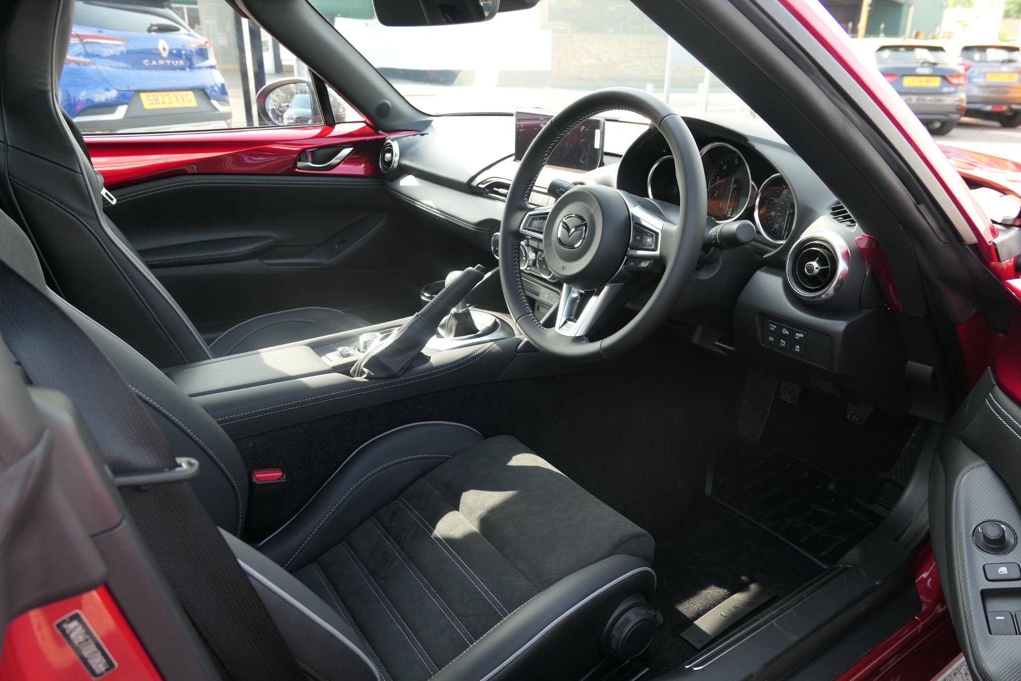 Mazda MX-5 RF Image 9
