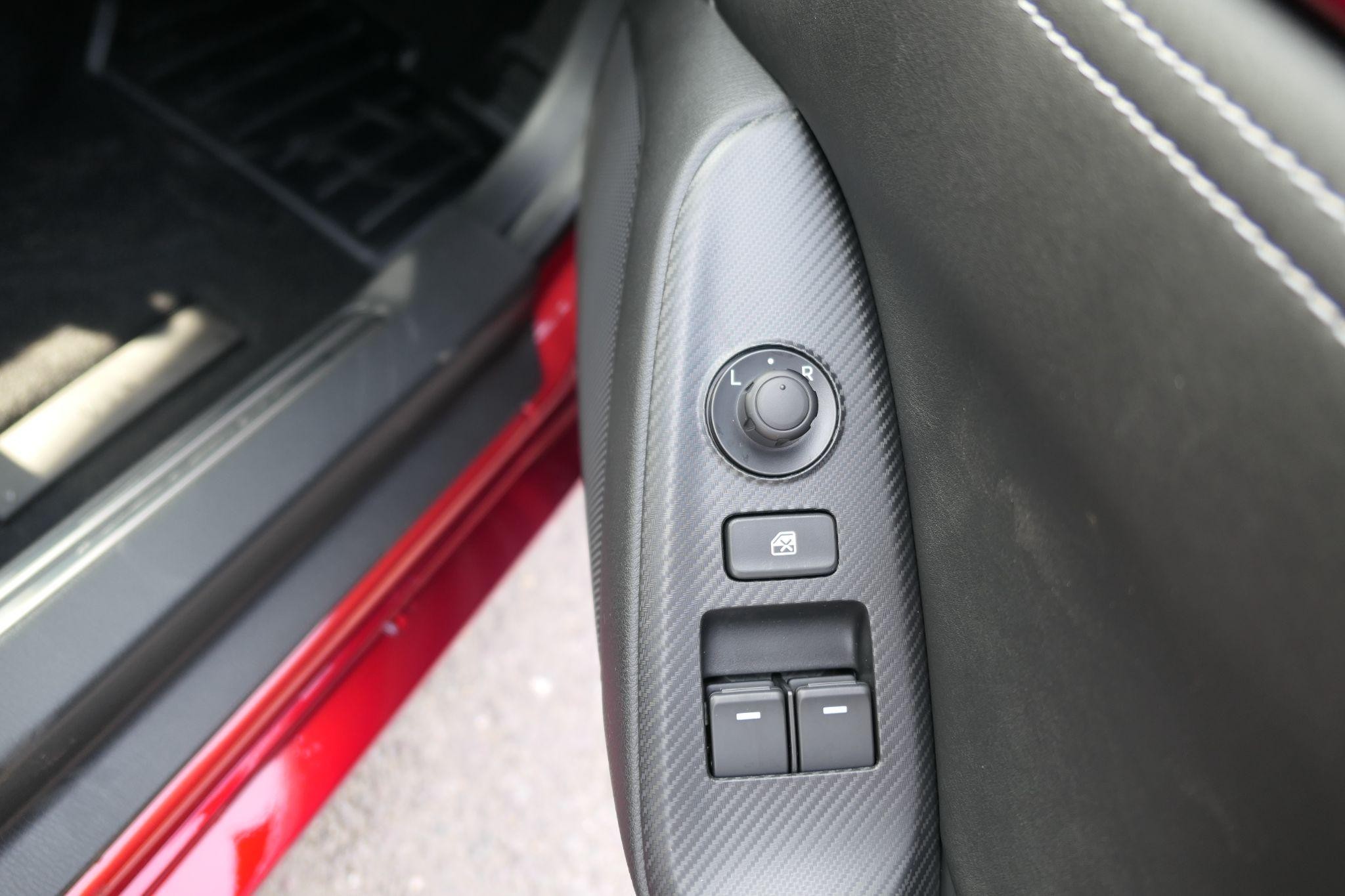 Mazda MX-5 RF Image 10