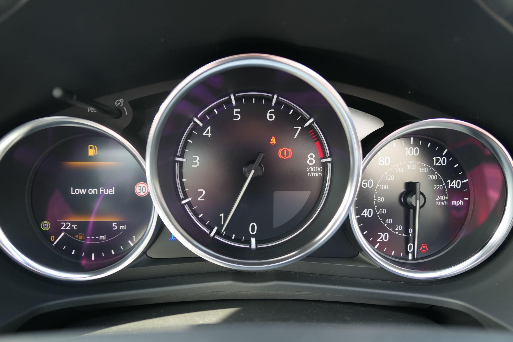 Mazda MX-5 RF Image 19