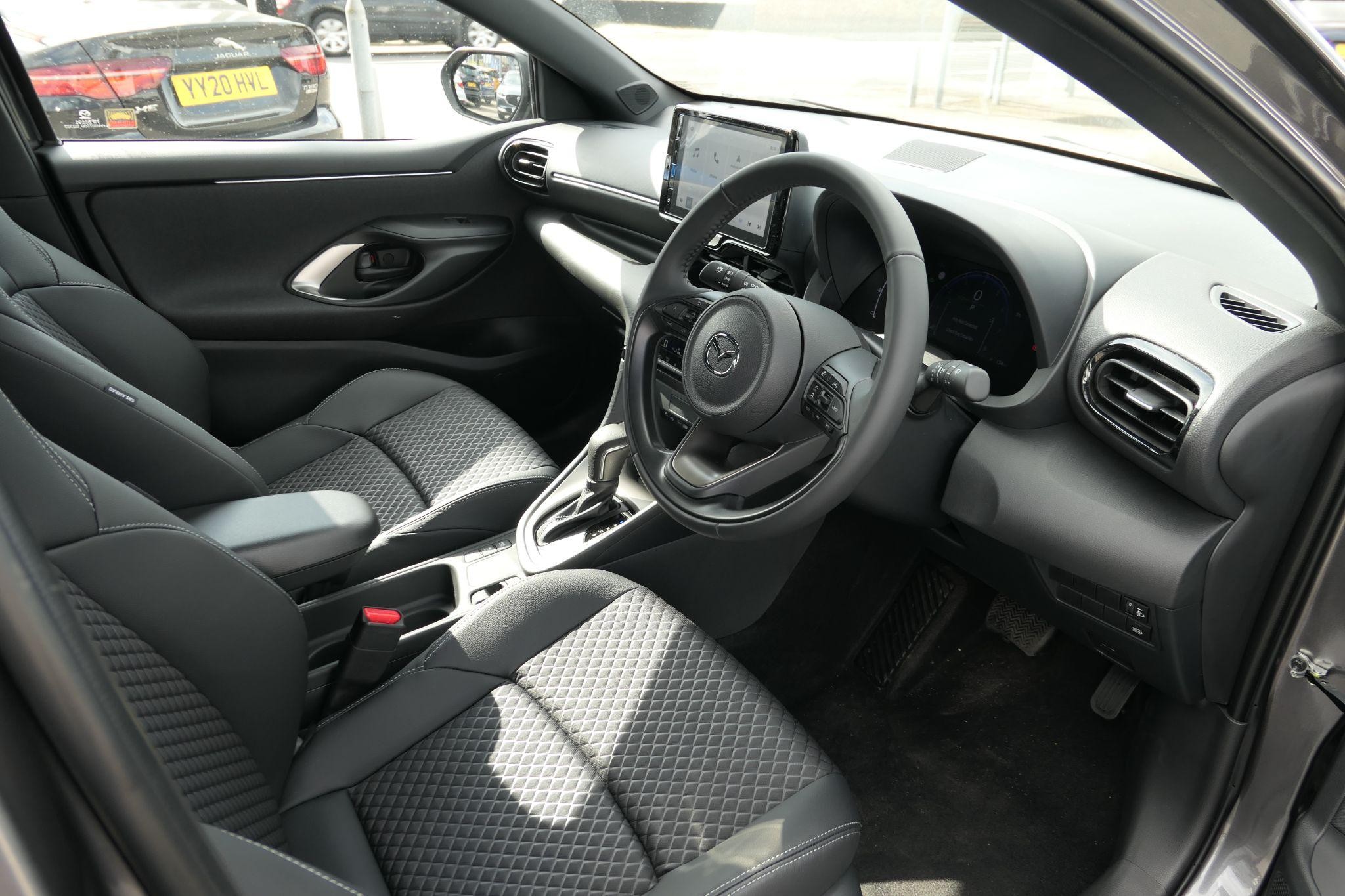 Mazda2 Hybrid Image 9