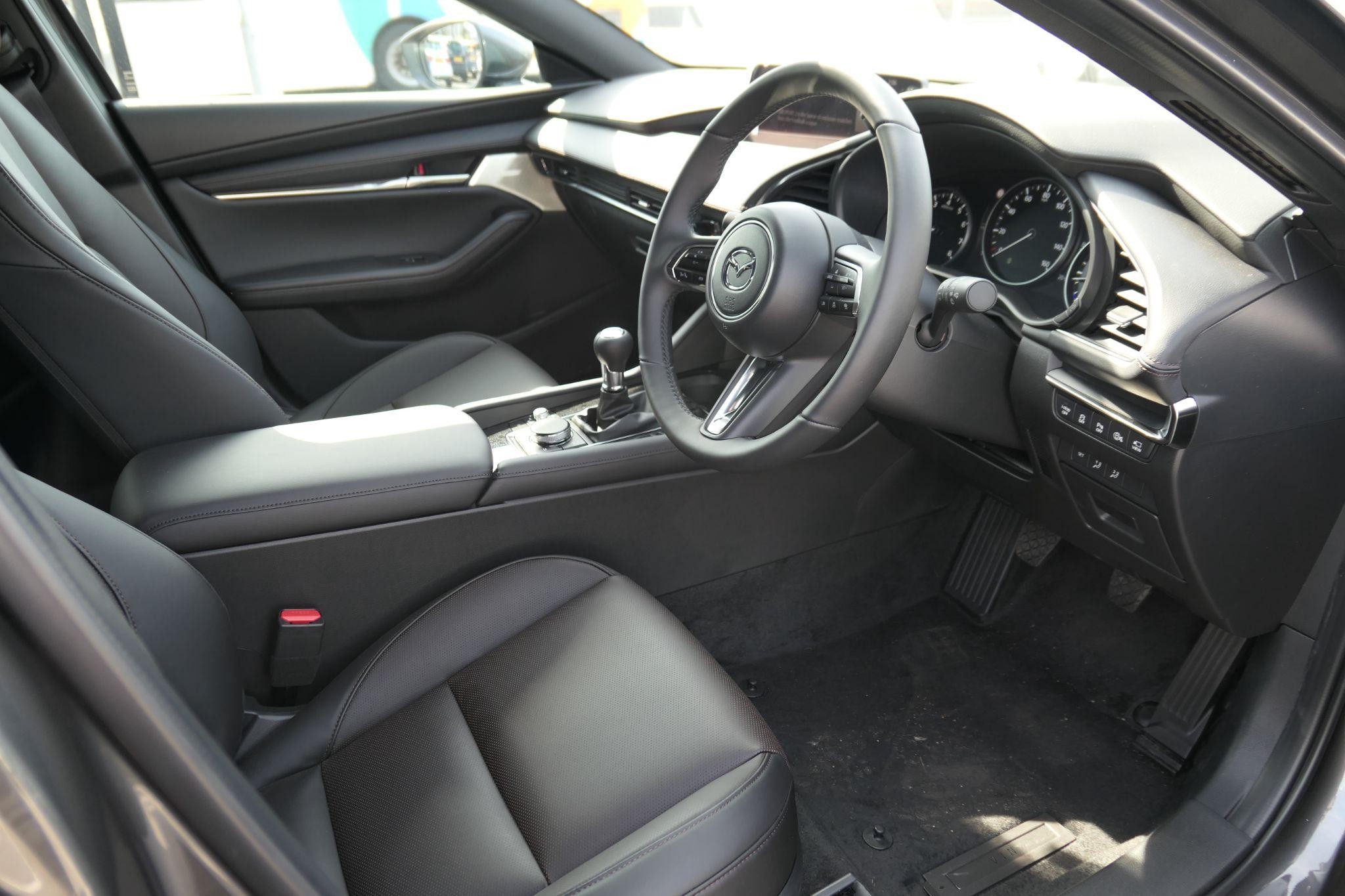 Mazda3 Image 10