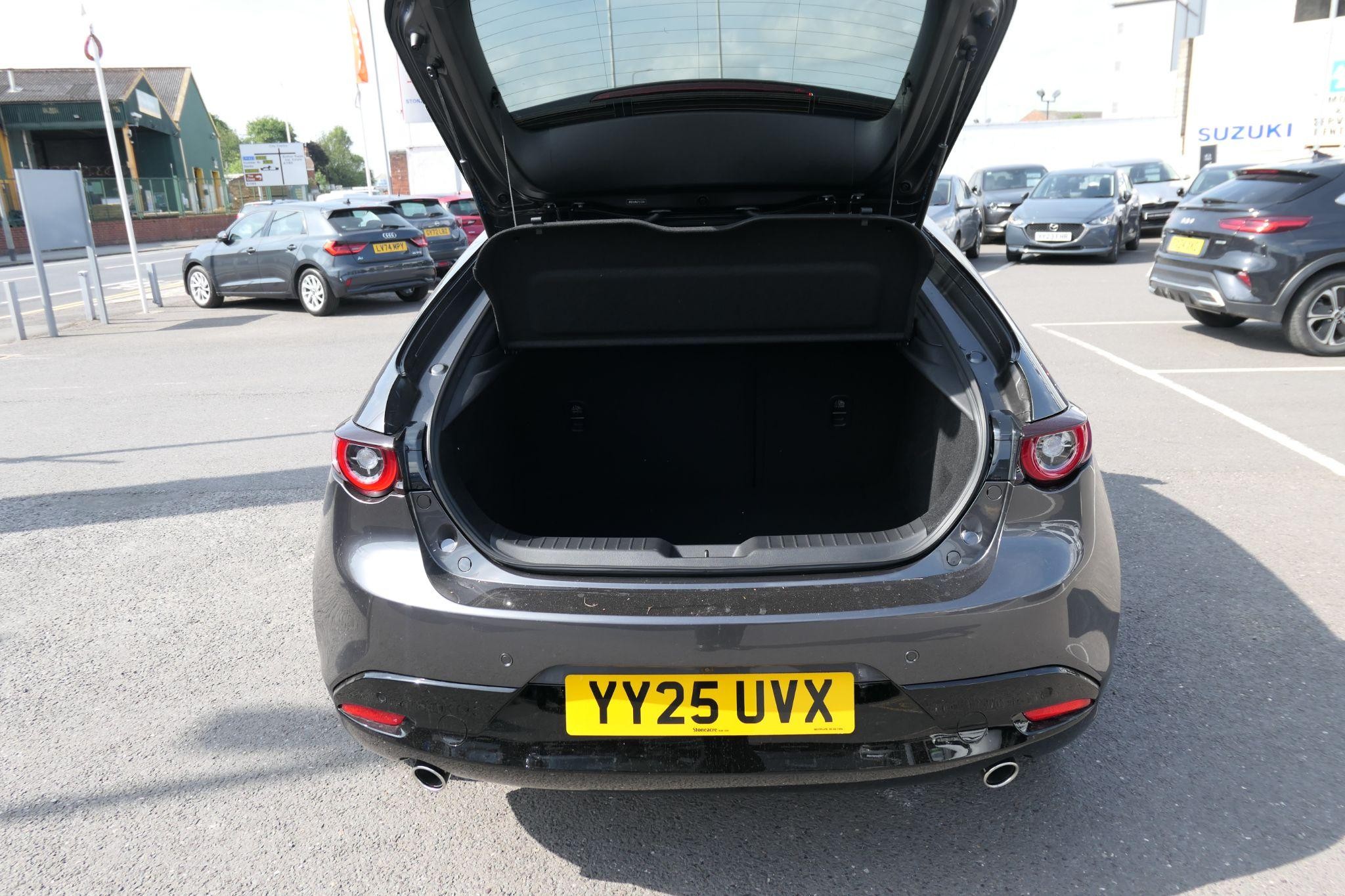 Mazda3 Image 25