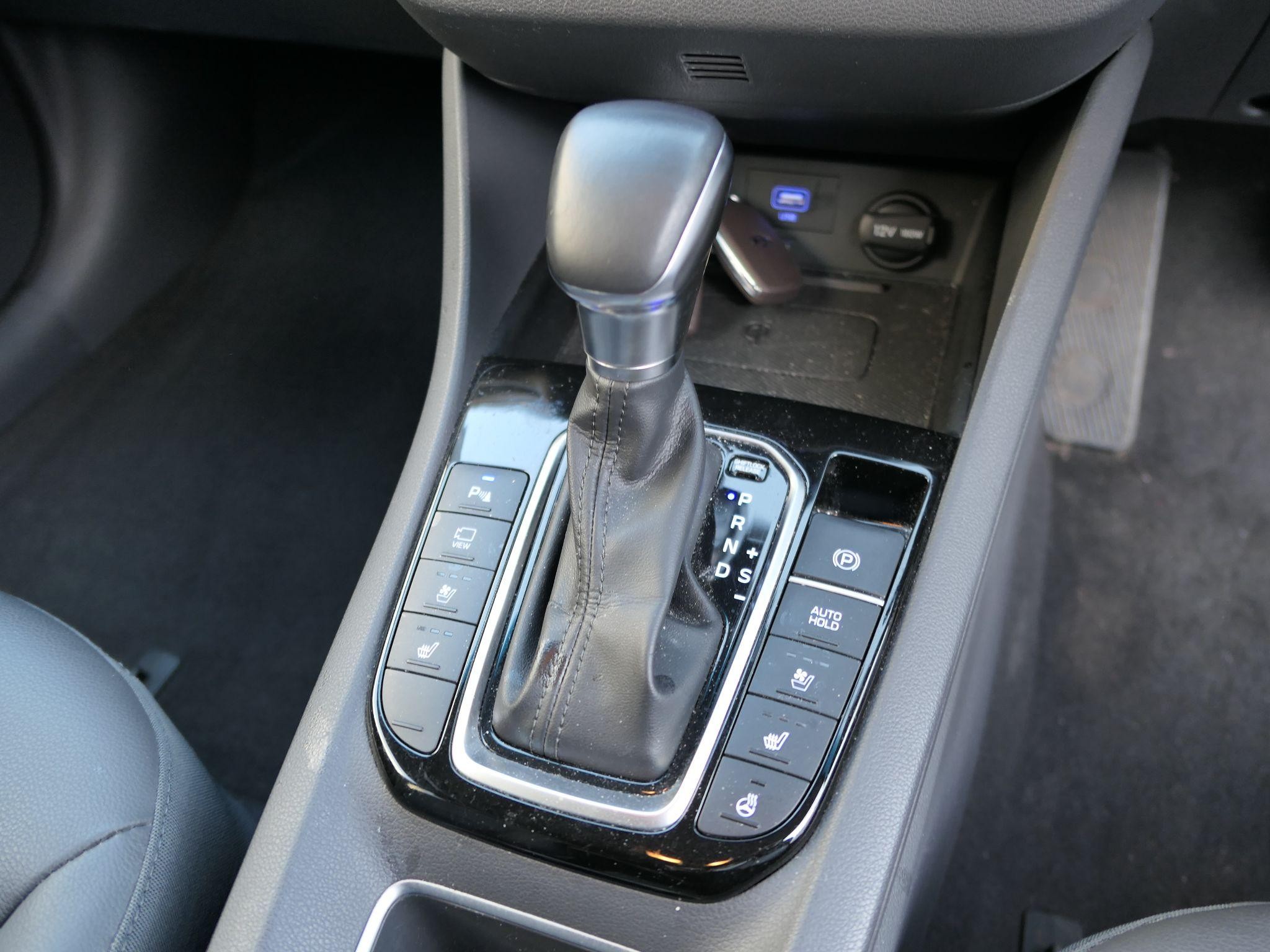 Hyundai IONIQ Image 10