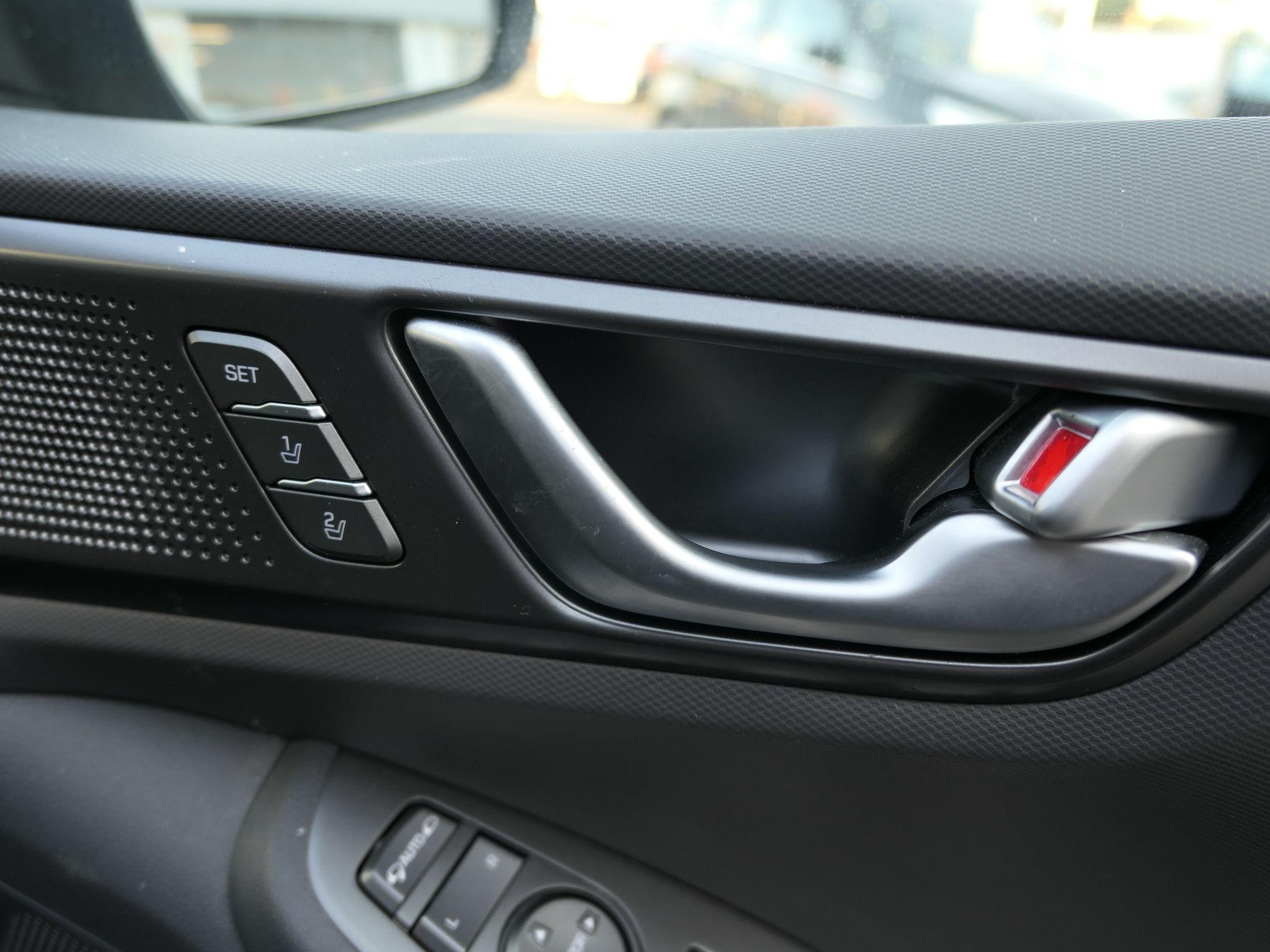 Hyundai IONIQ Image 14