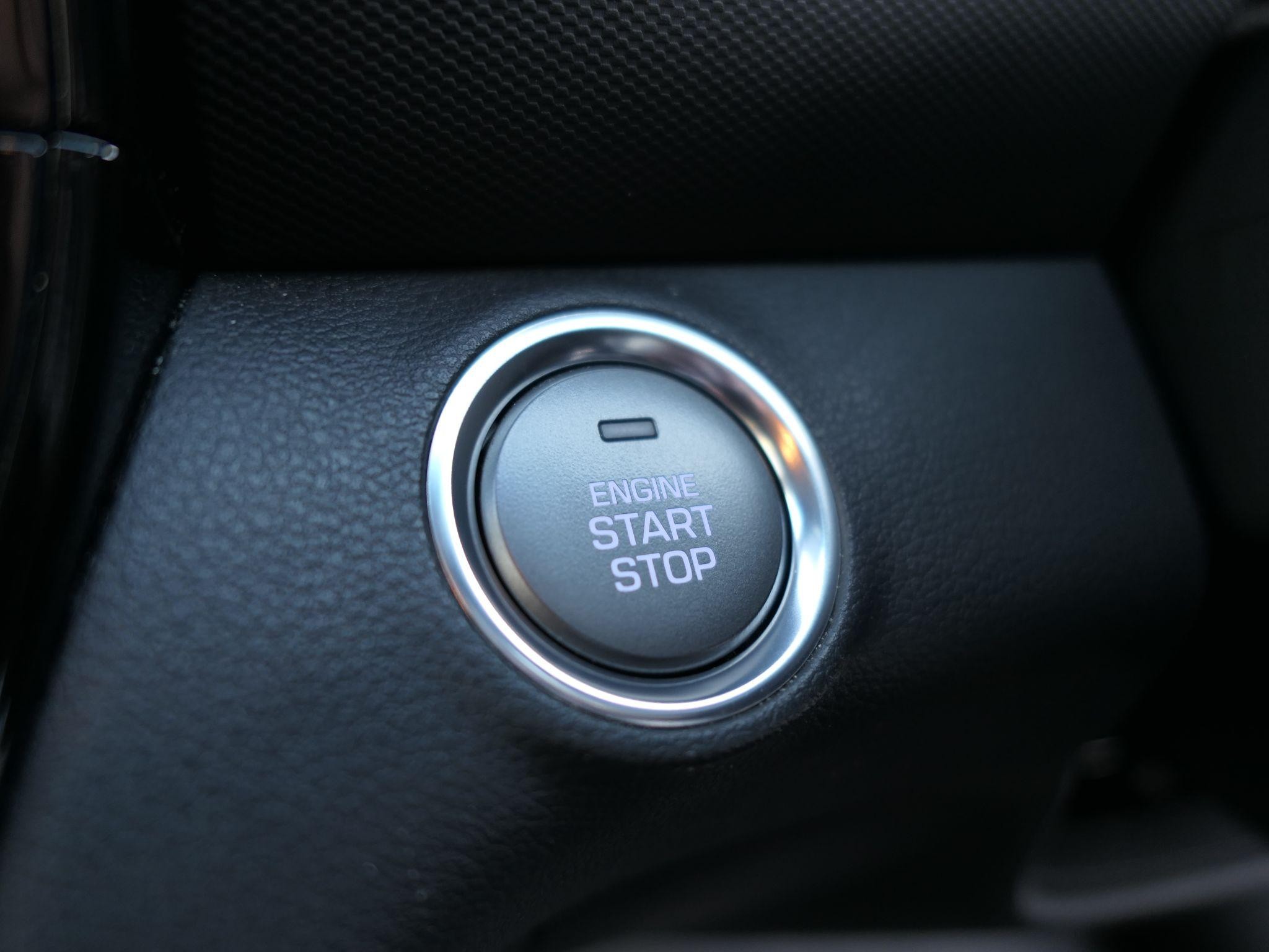 Hyundai IONIQ Image 20