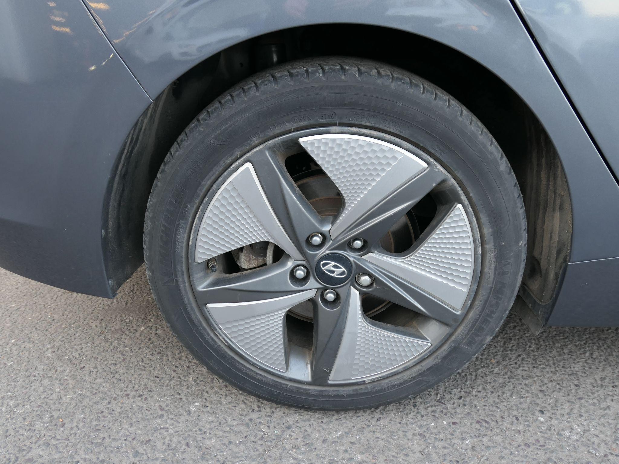 Hyundai IONIQ Image 23