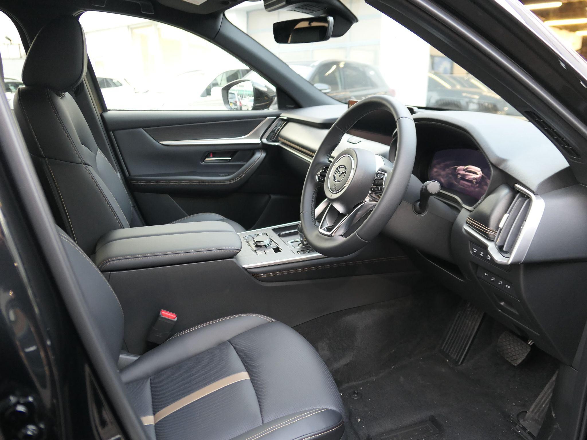 Mazda CX-80 Image 11