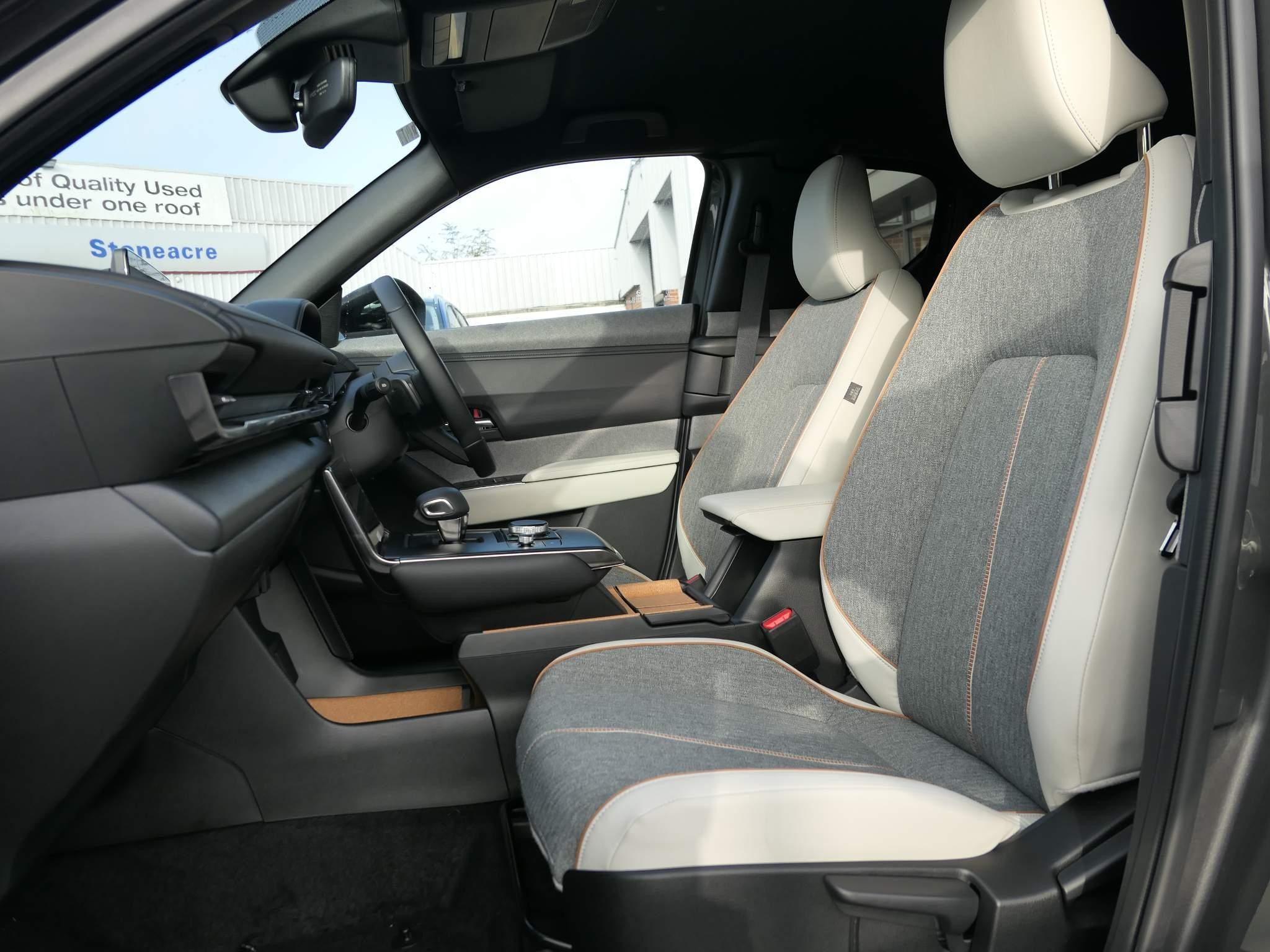 Mazda MX-30 Image 13