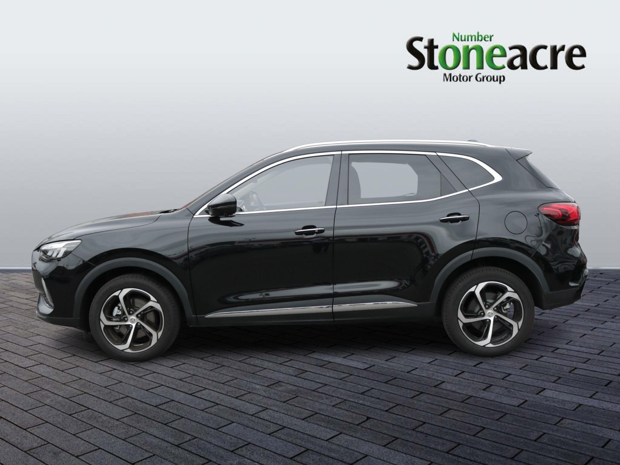 MG HS Plug-In Hybrid Image 6