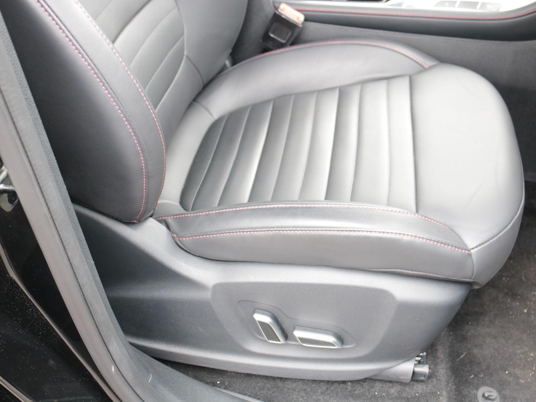 MG HS Plug-In Hybrid Image 27