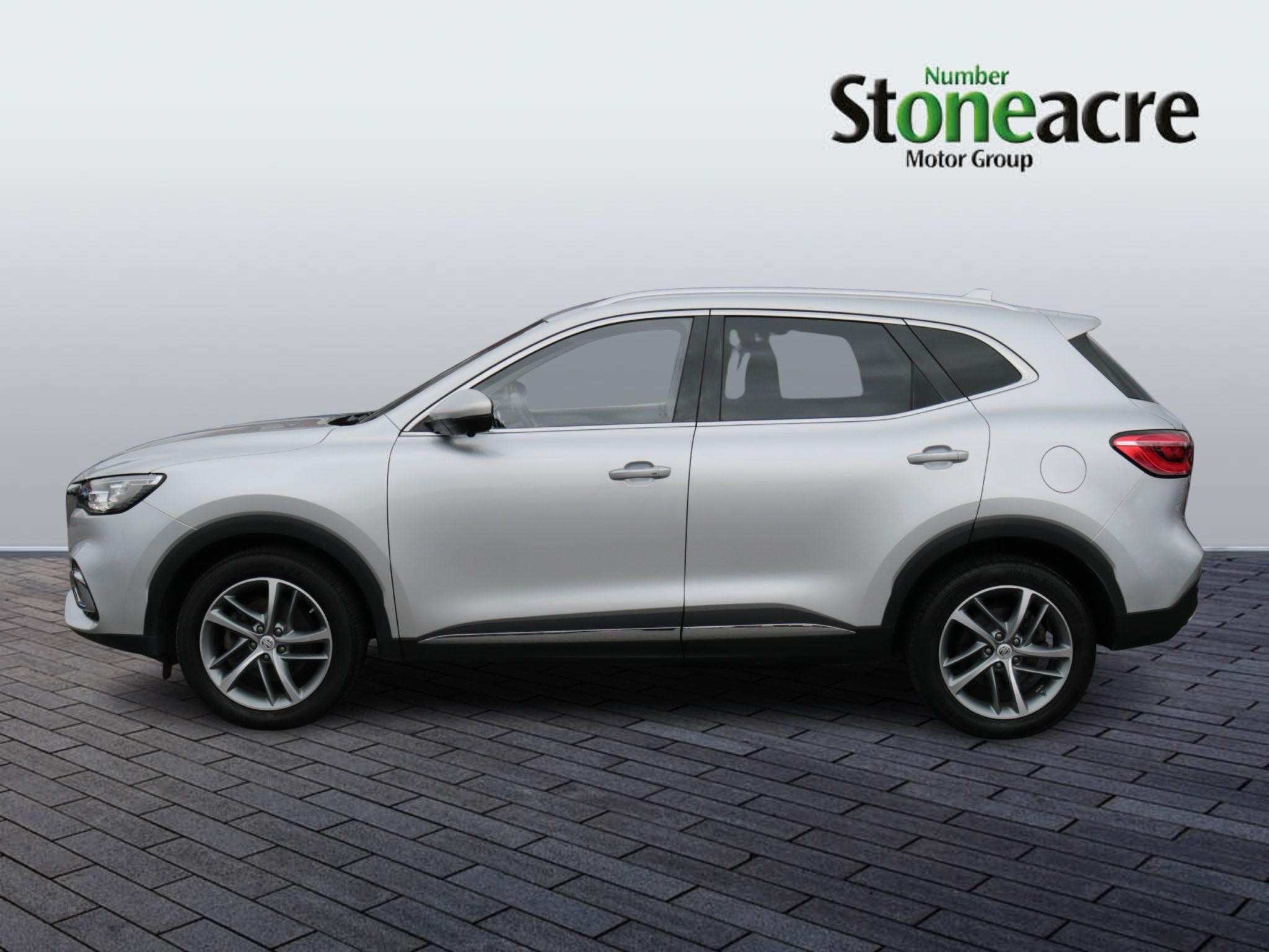 MG HS Plug-In Hybrid Image 6