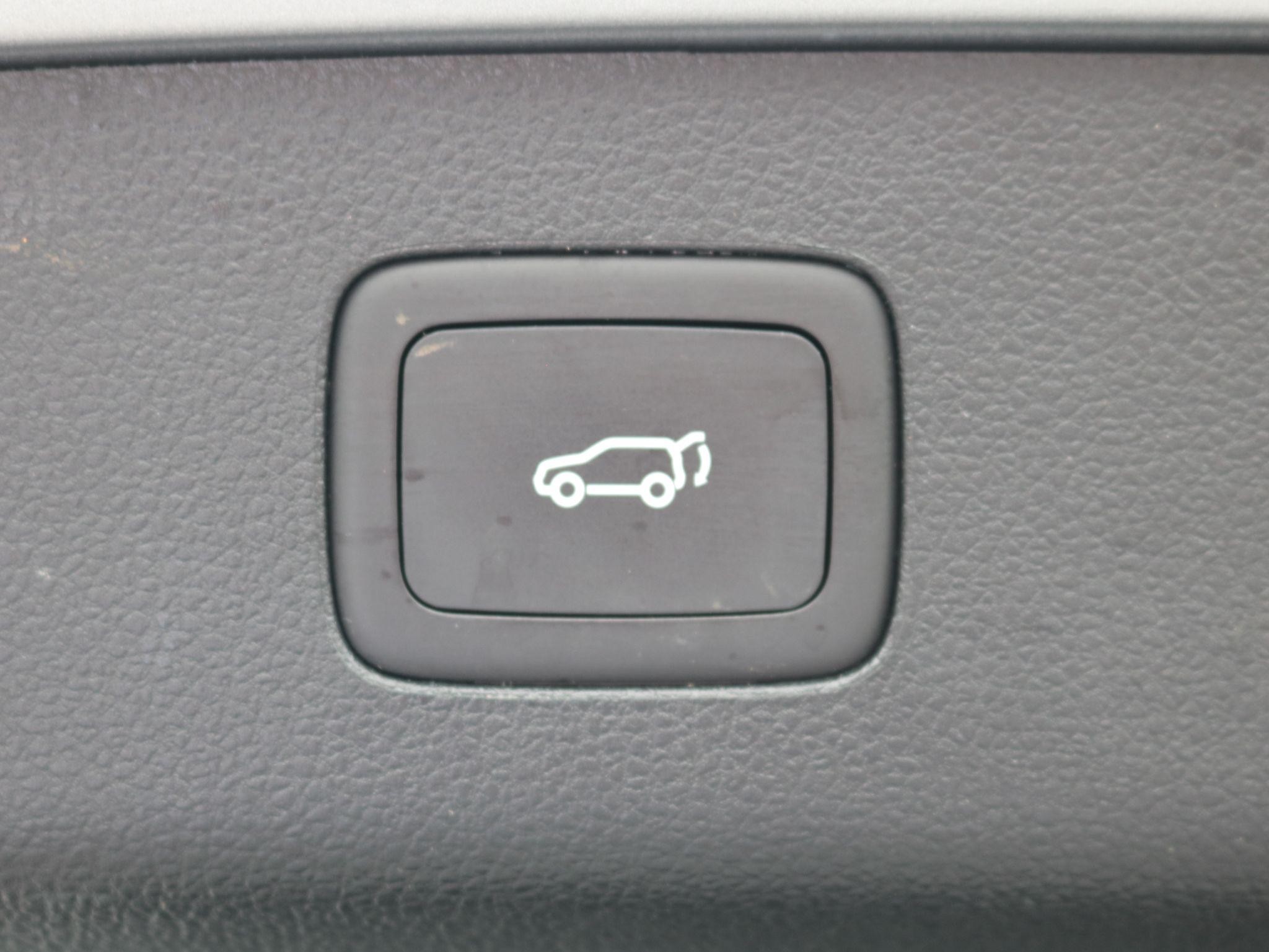 MG HS Plug-In Hybrid Image 11