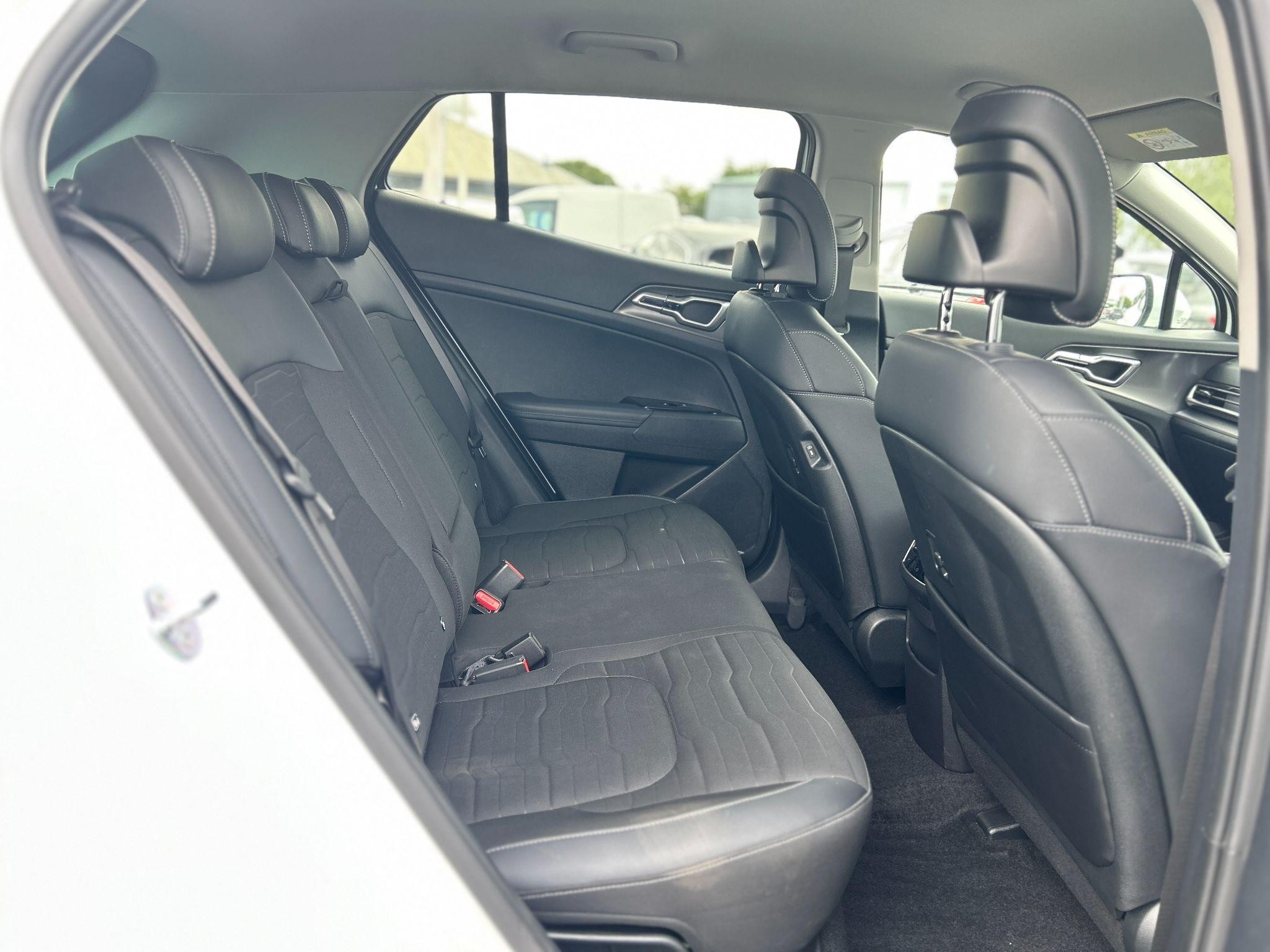 Kia Sportage Image 24