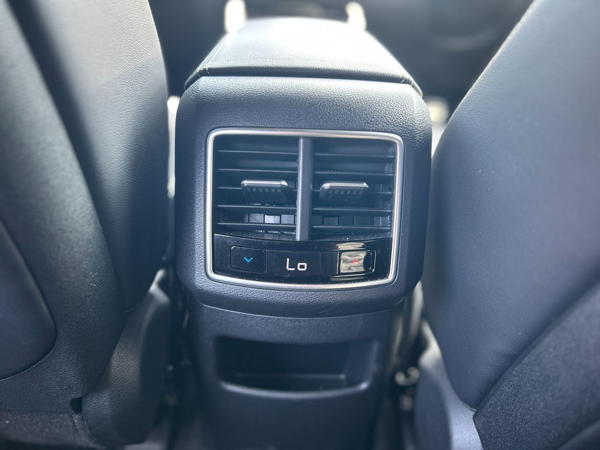 Kia Sportage Image 24