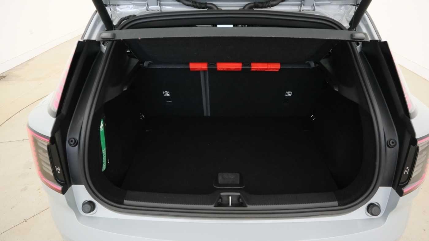 Volvo EX30 Image 14