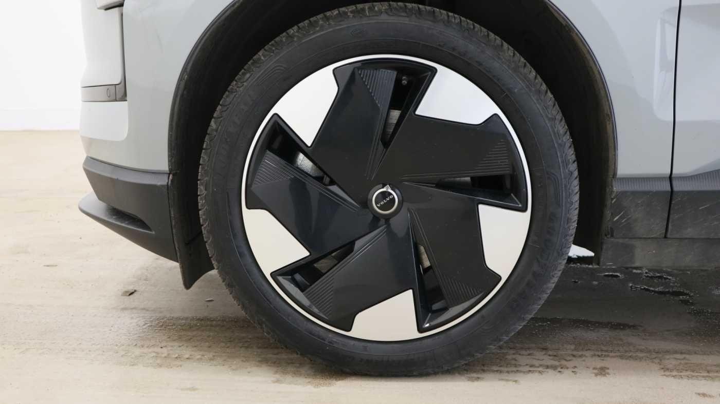 Volvo EX30 Image 16