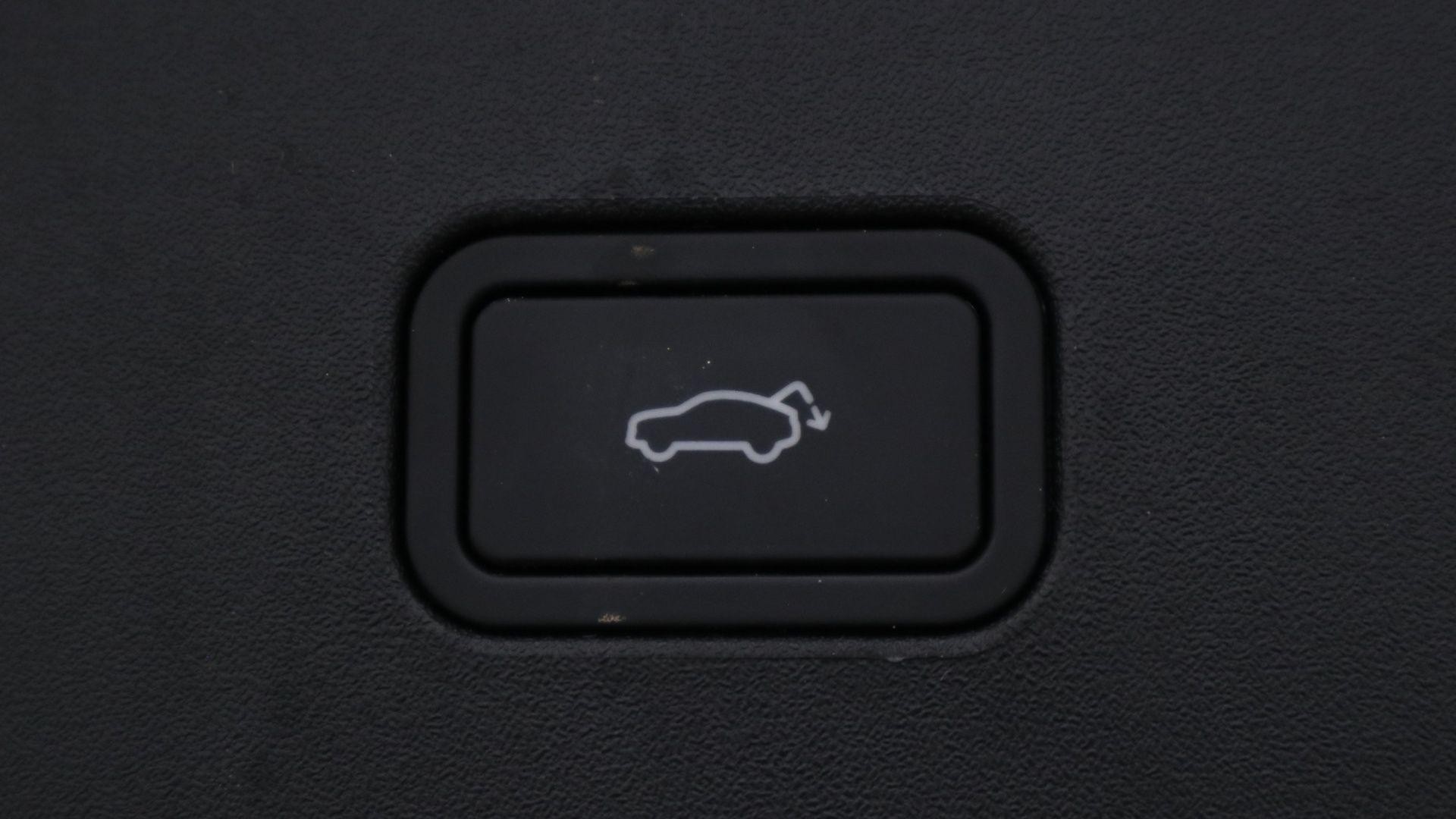 Volvo EX30 Image 18