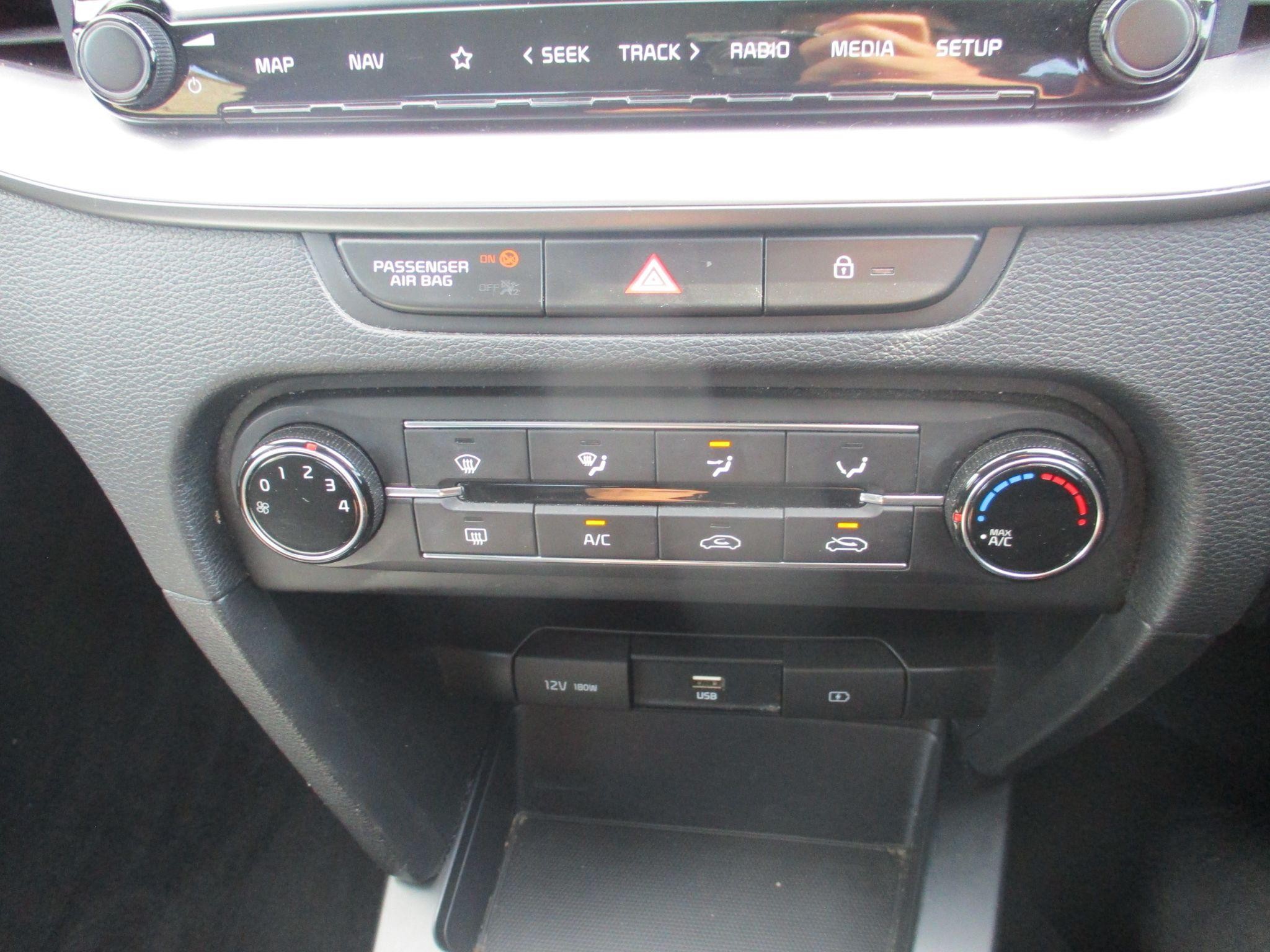 Kia Ceed Image 18
