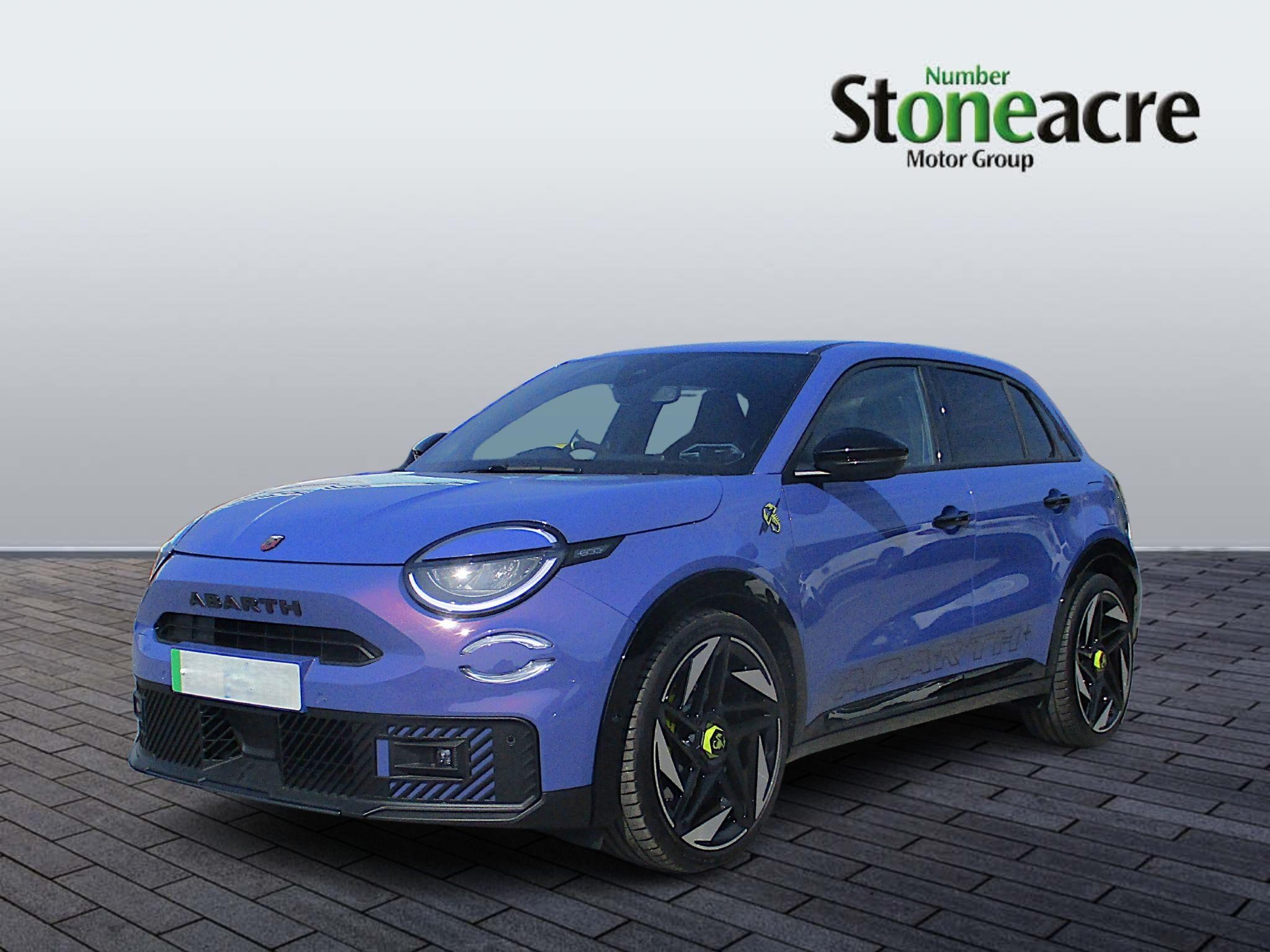 Abarth 600e Image 3