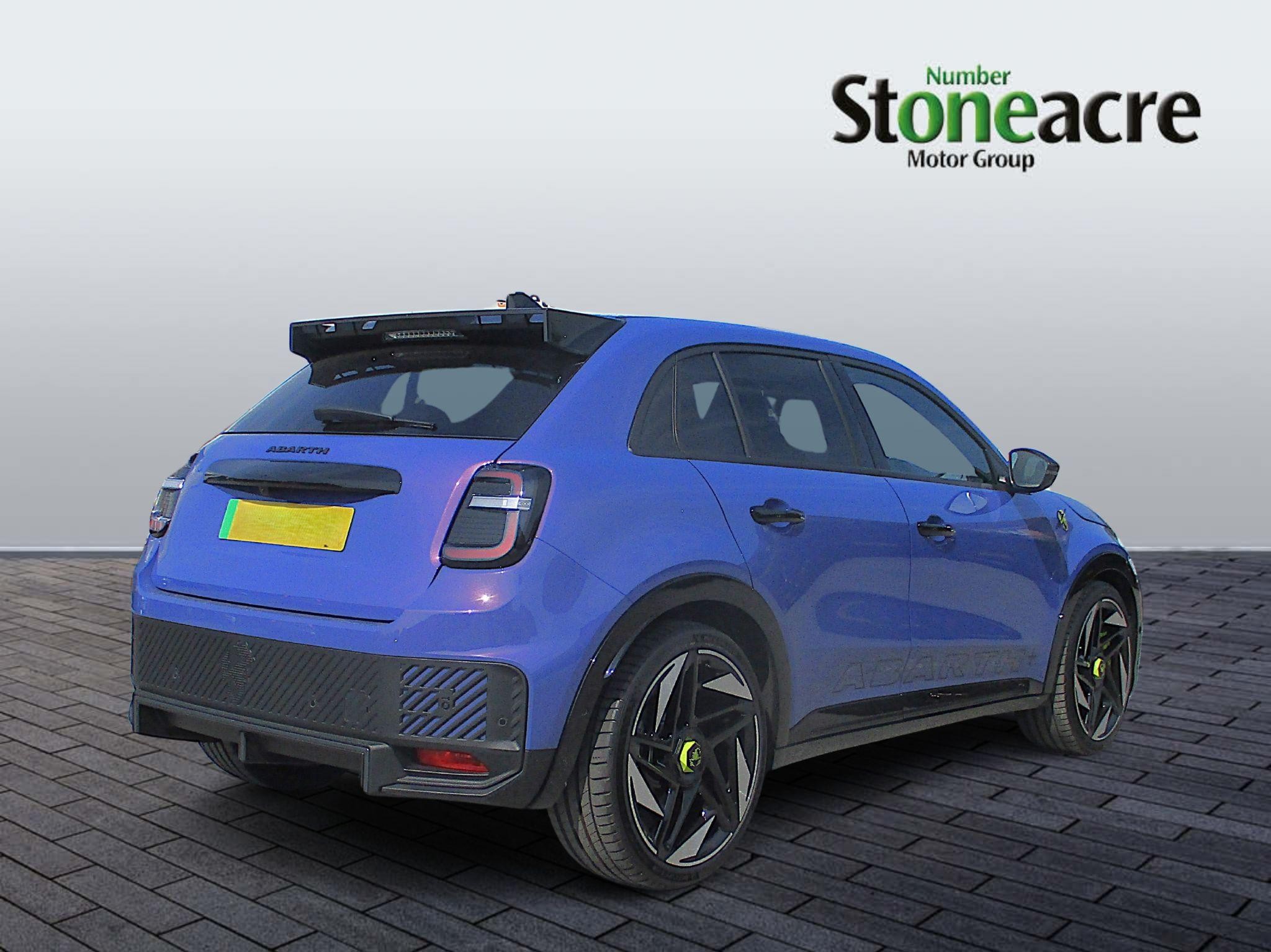 Abarth 600e Image 6
