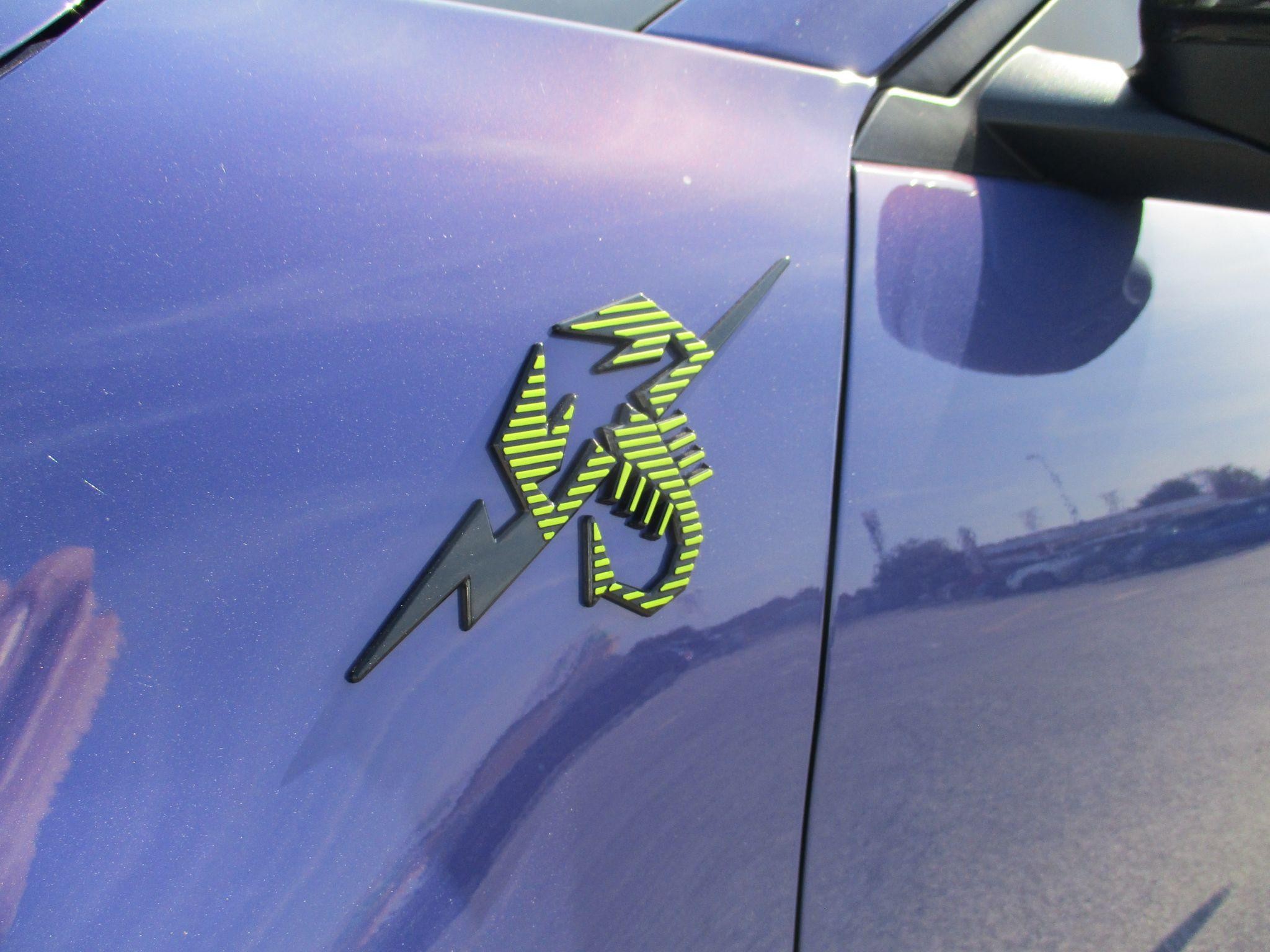 Abarth 600e Image 10
