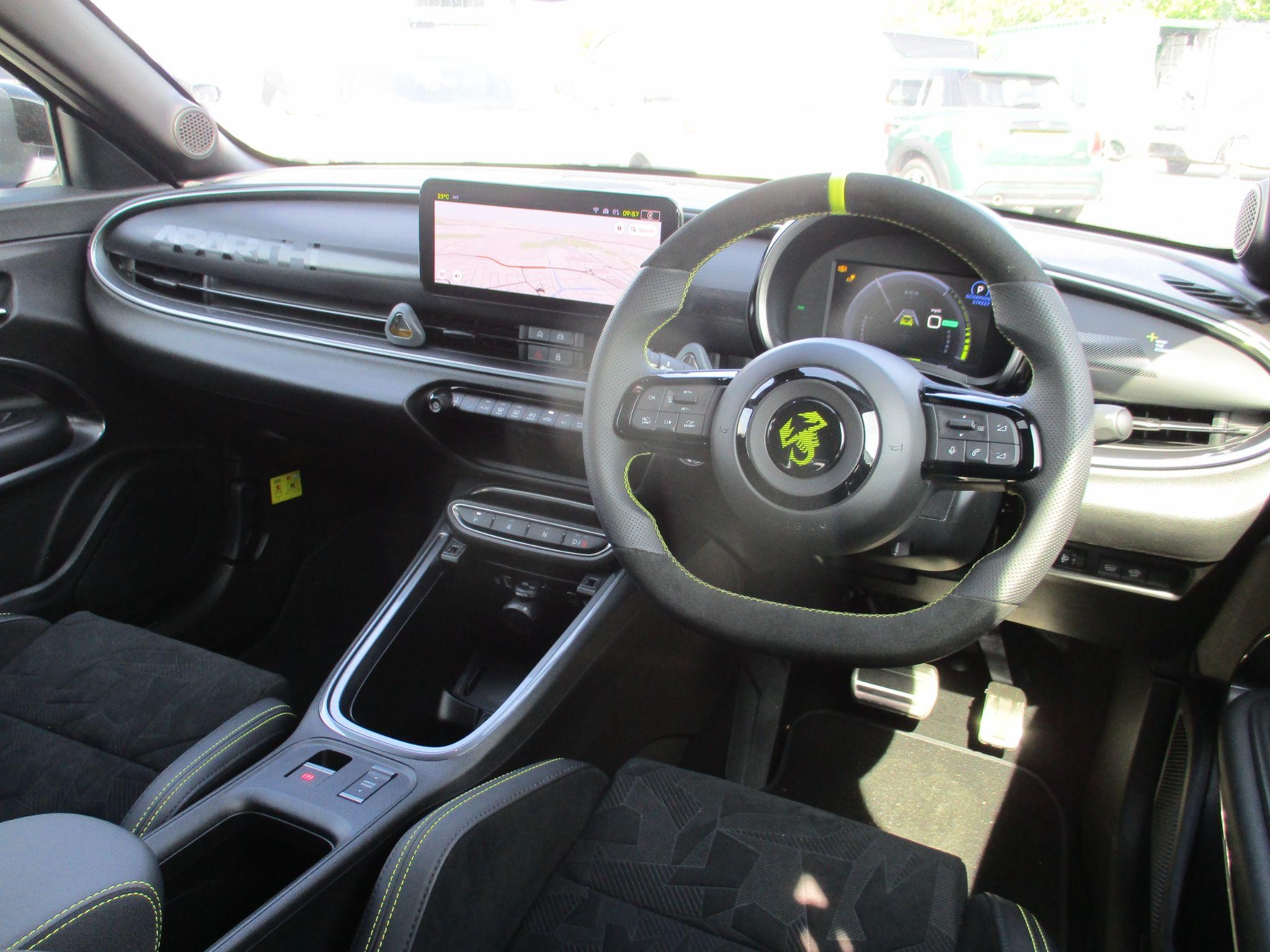 Abarth 600e Image 16