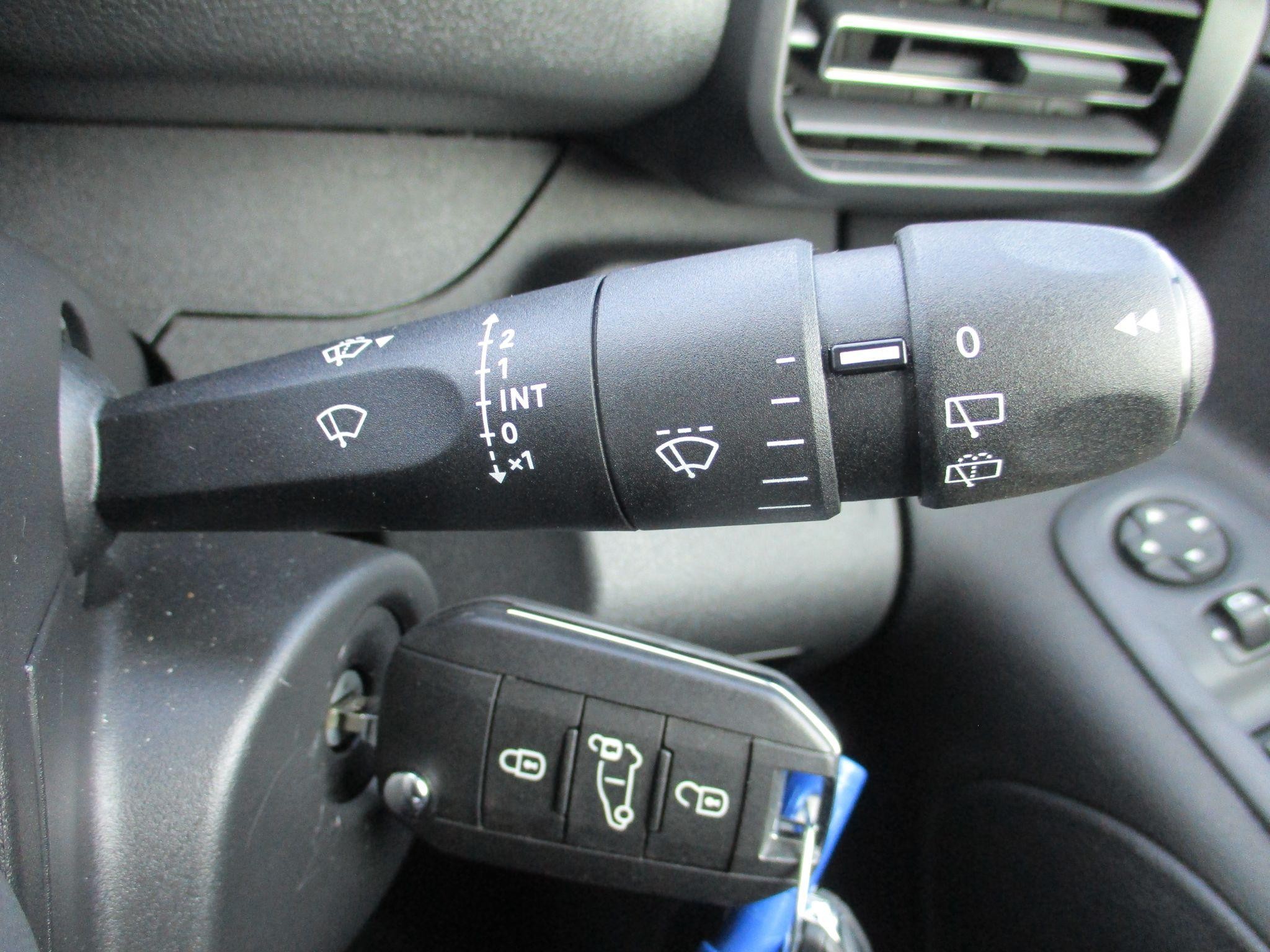 Peugeot Partner Image 24