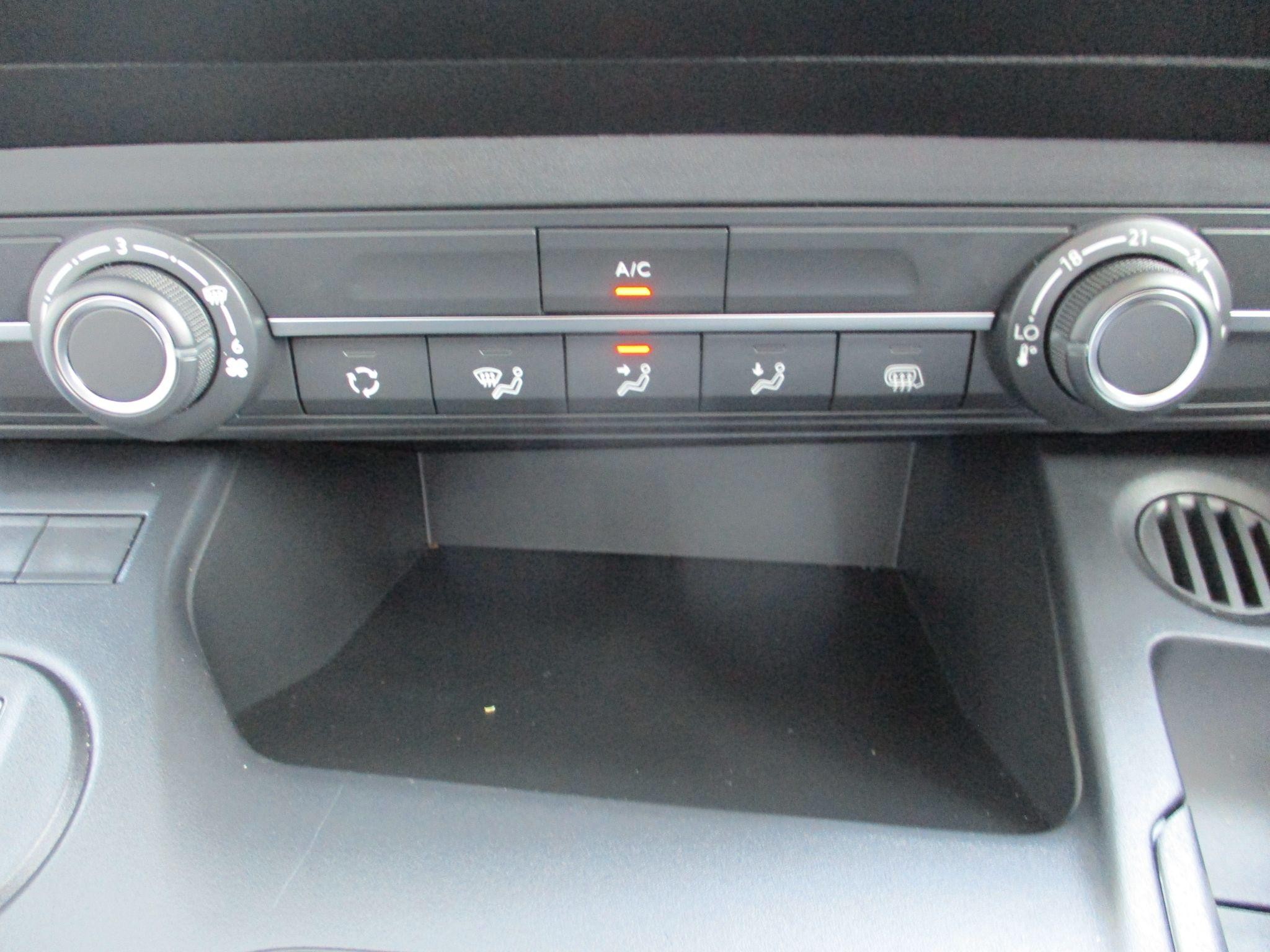 Peugeot Partner Image 27
