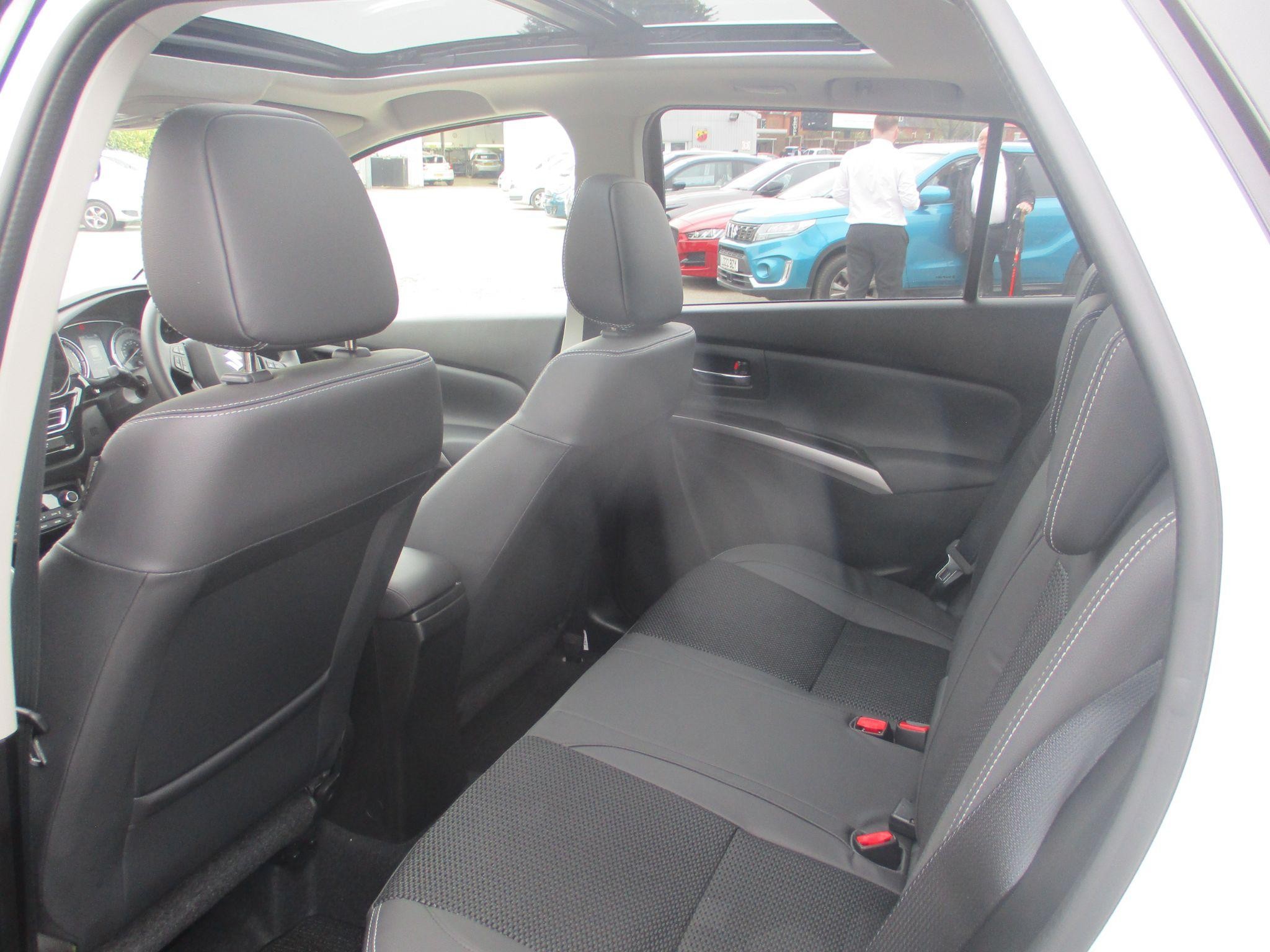 Suzuki SX4 S-Cross Image 11
