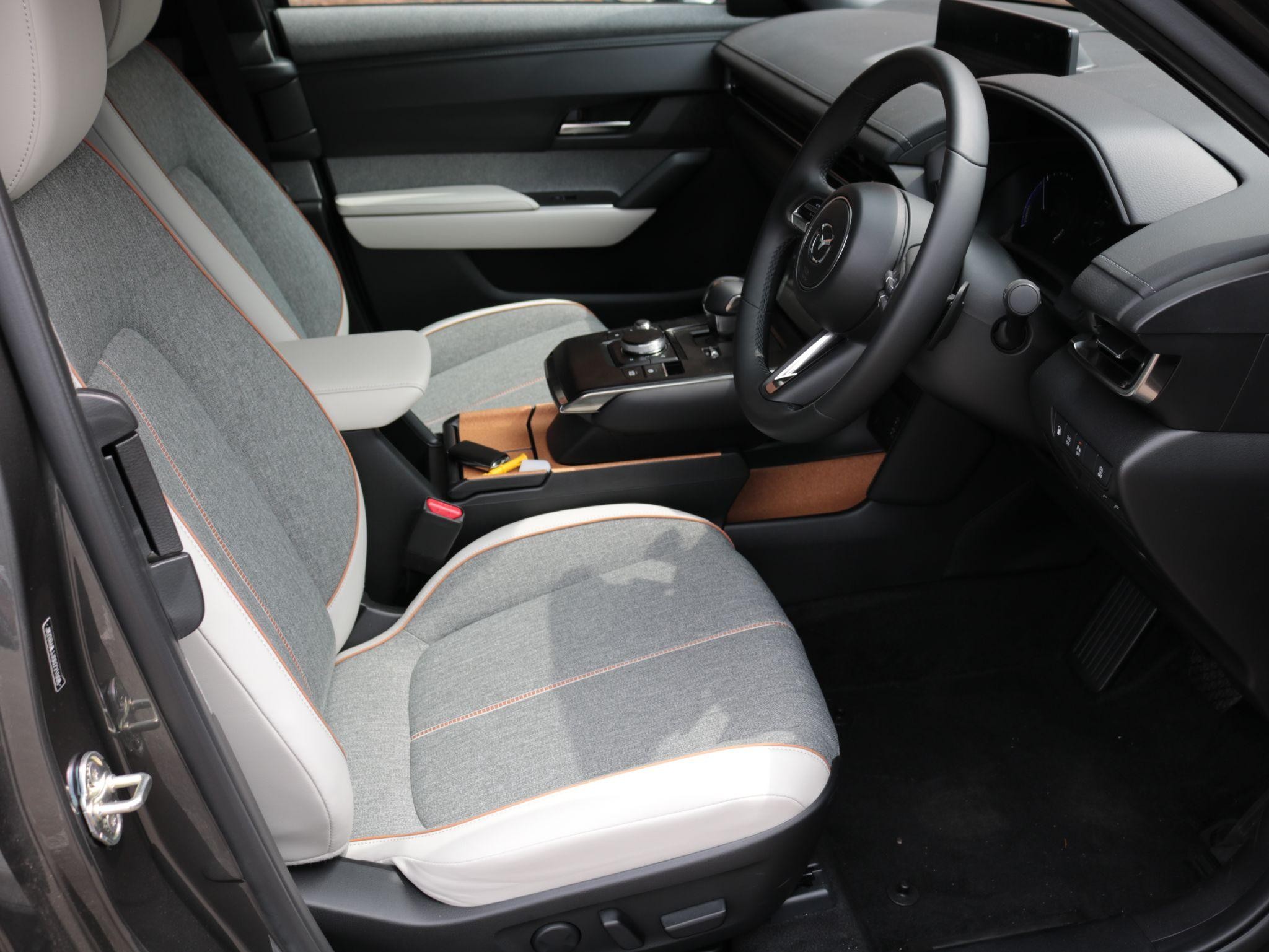Mazda MX-30 R-EV Image 11