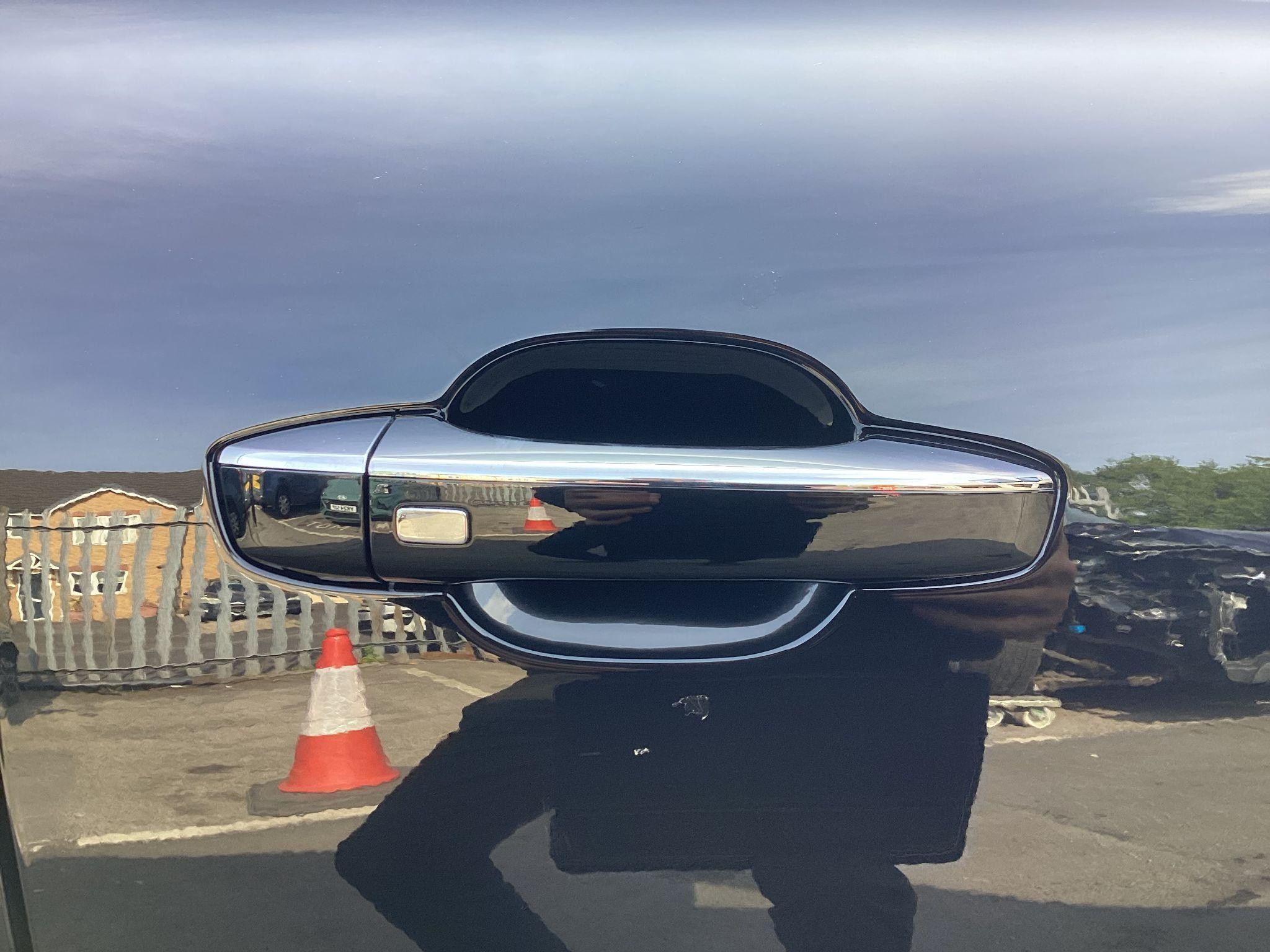 MG HS Plug-In Hybrid Image 13