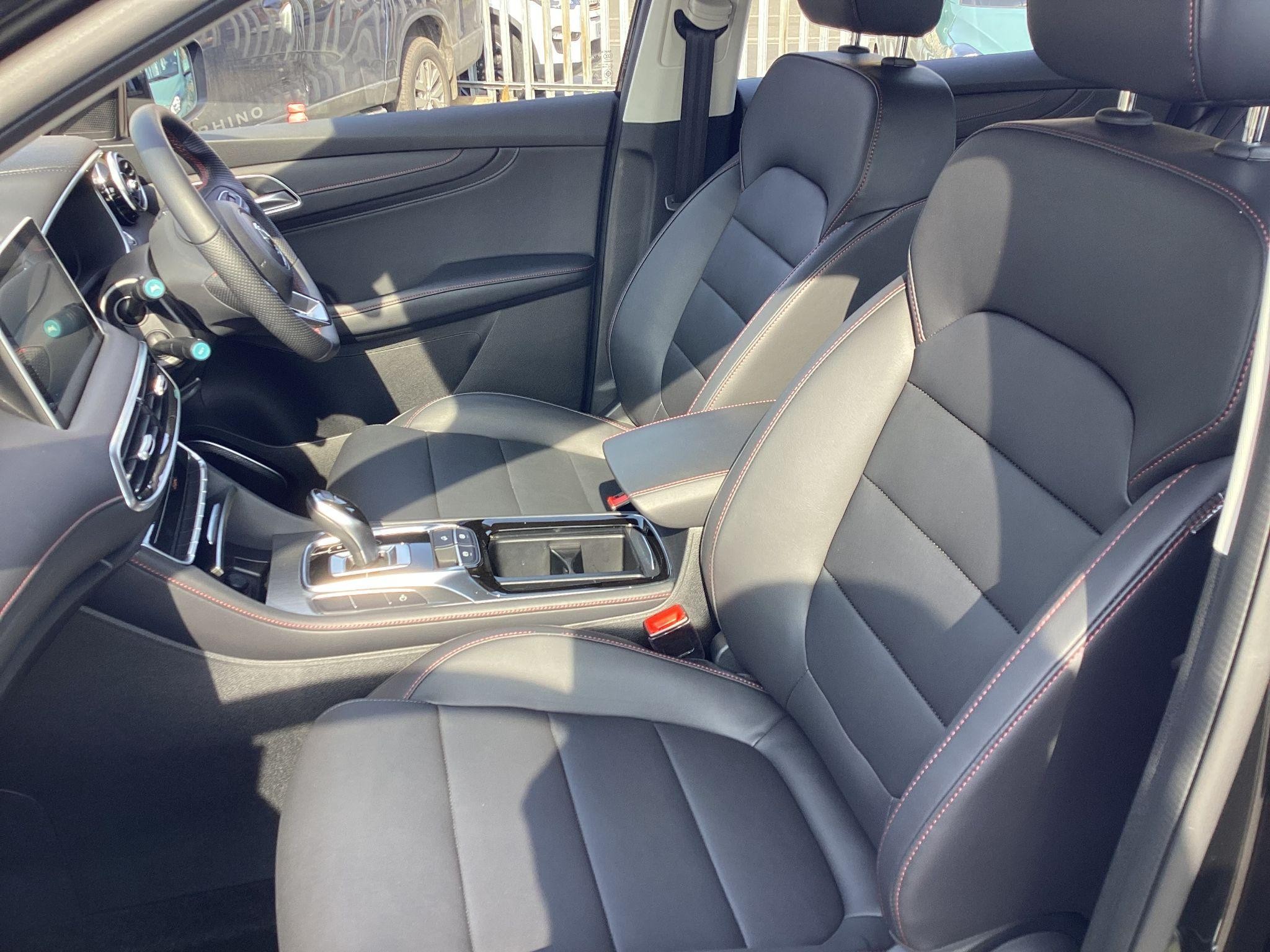 MG HS Plug-In Hybrid Image 19