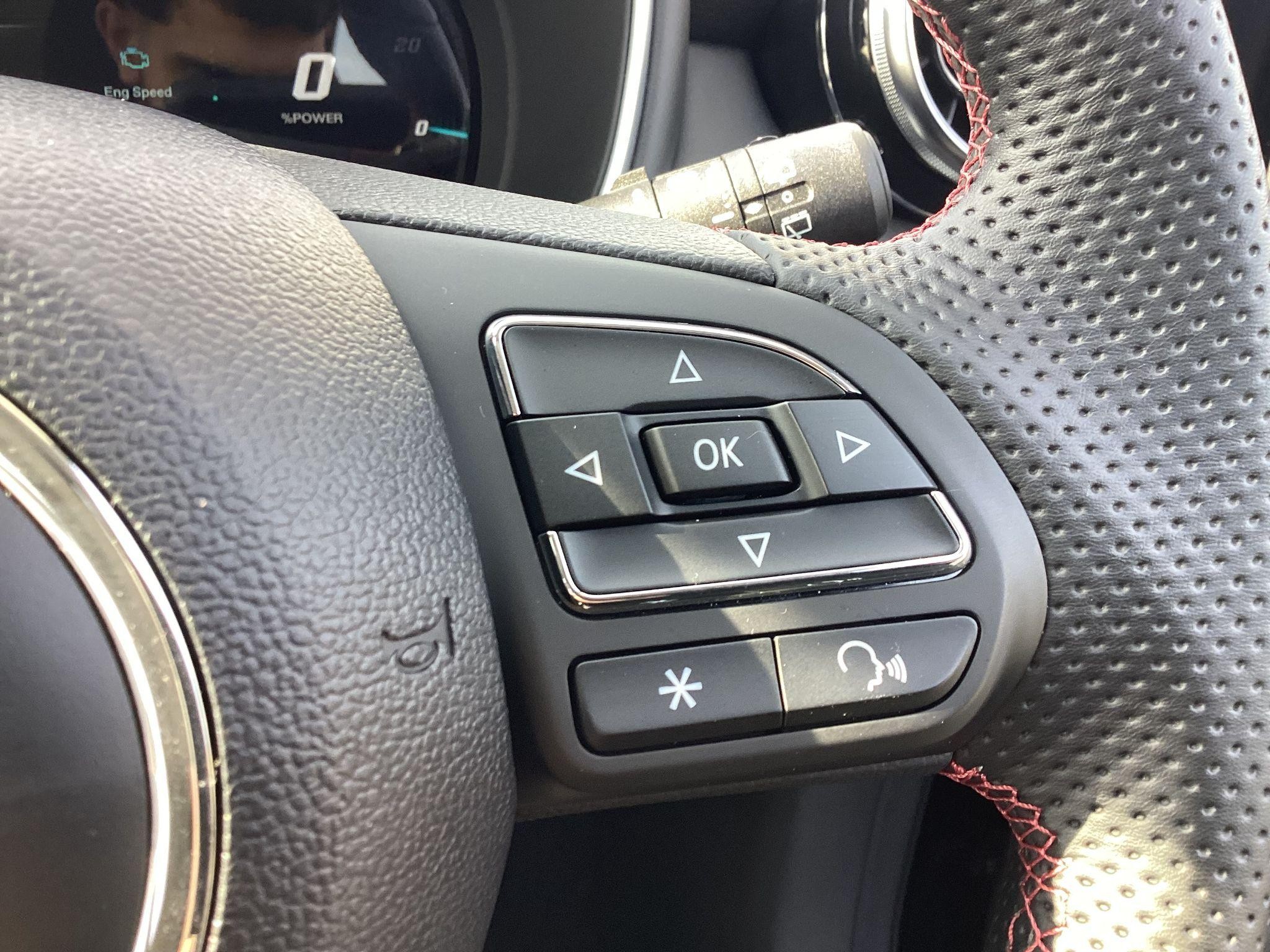 MG HS Plug-In Hybrid Image 26