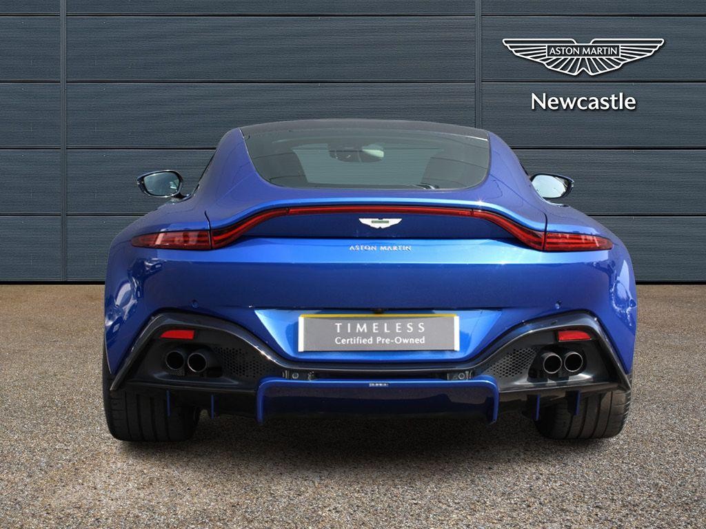 Aston Martin Vantage Image 14