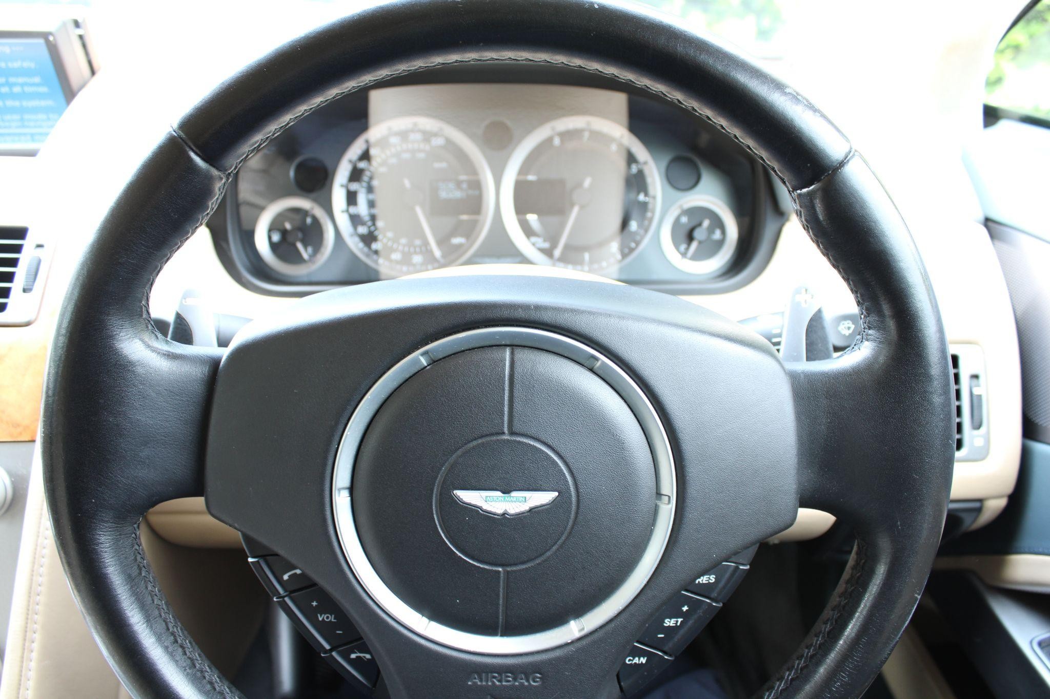 Aston Martin Rapide Image 16