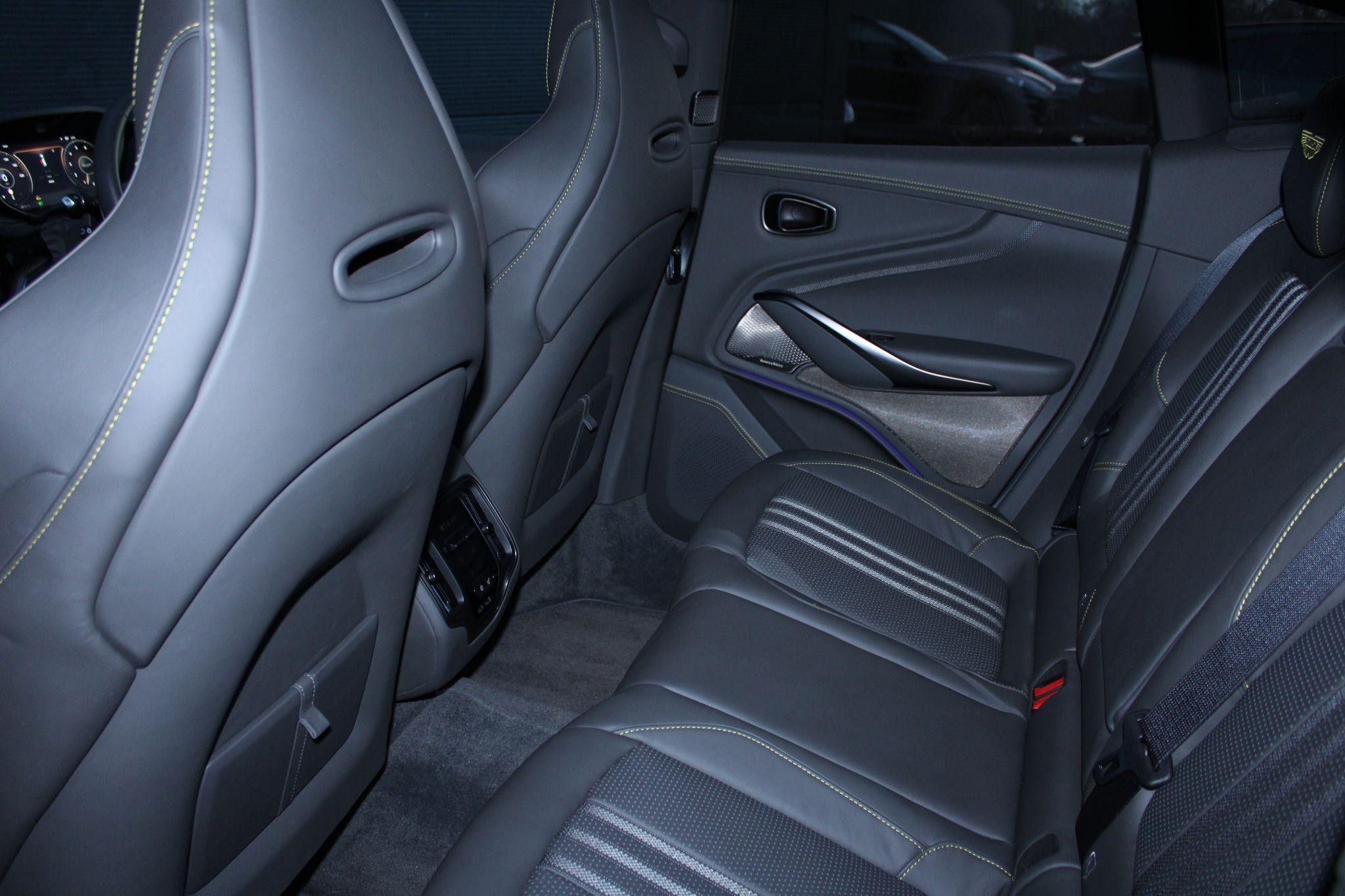 Aston Martin DBX Image 11