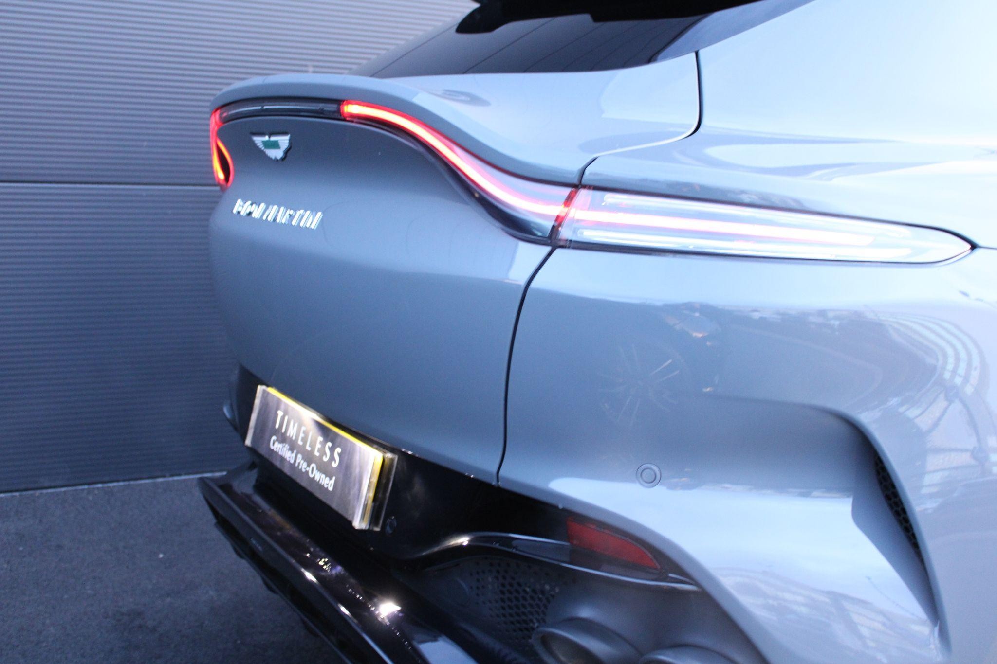 Aston Martin DBX Image 22
