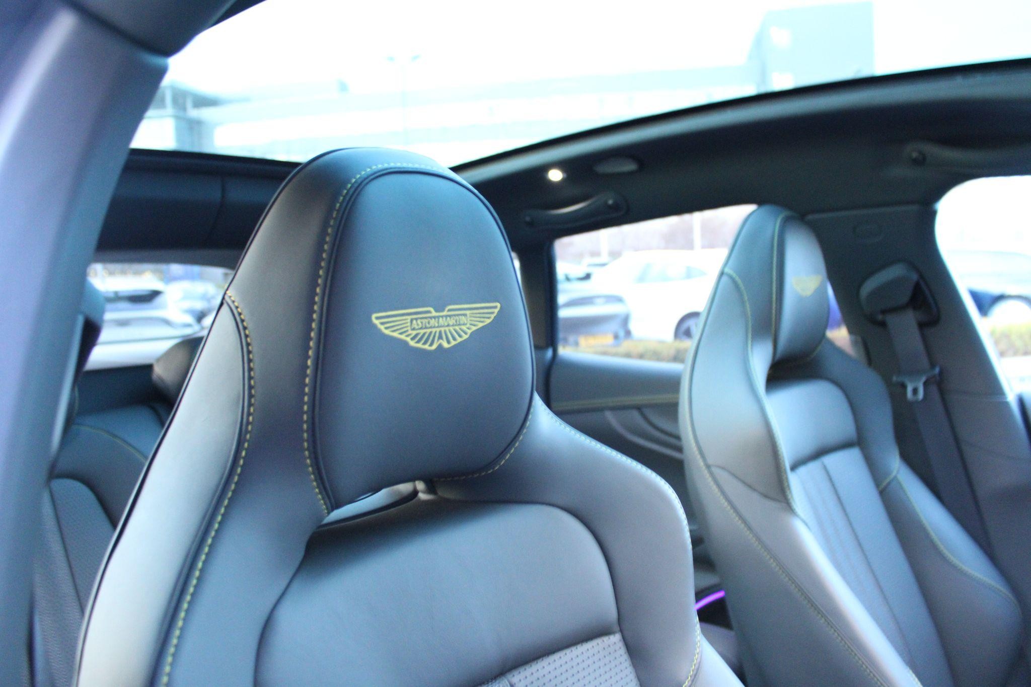 Aston Martin DBX Image 23