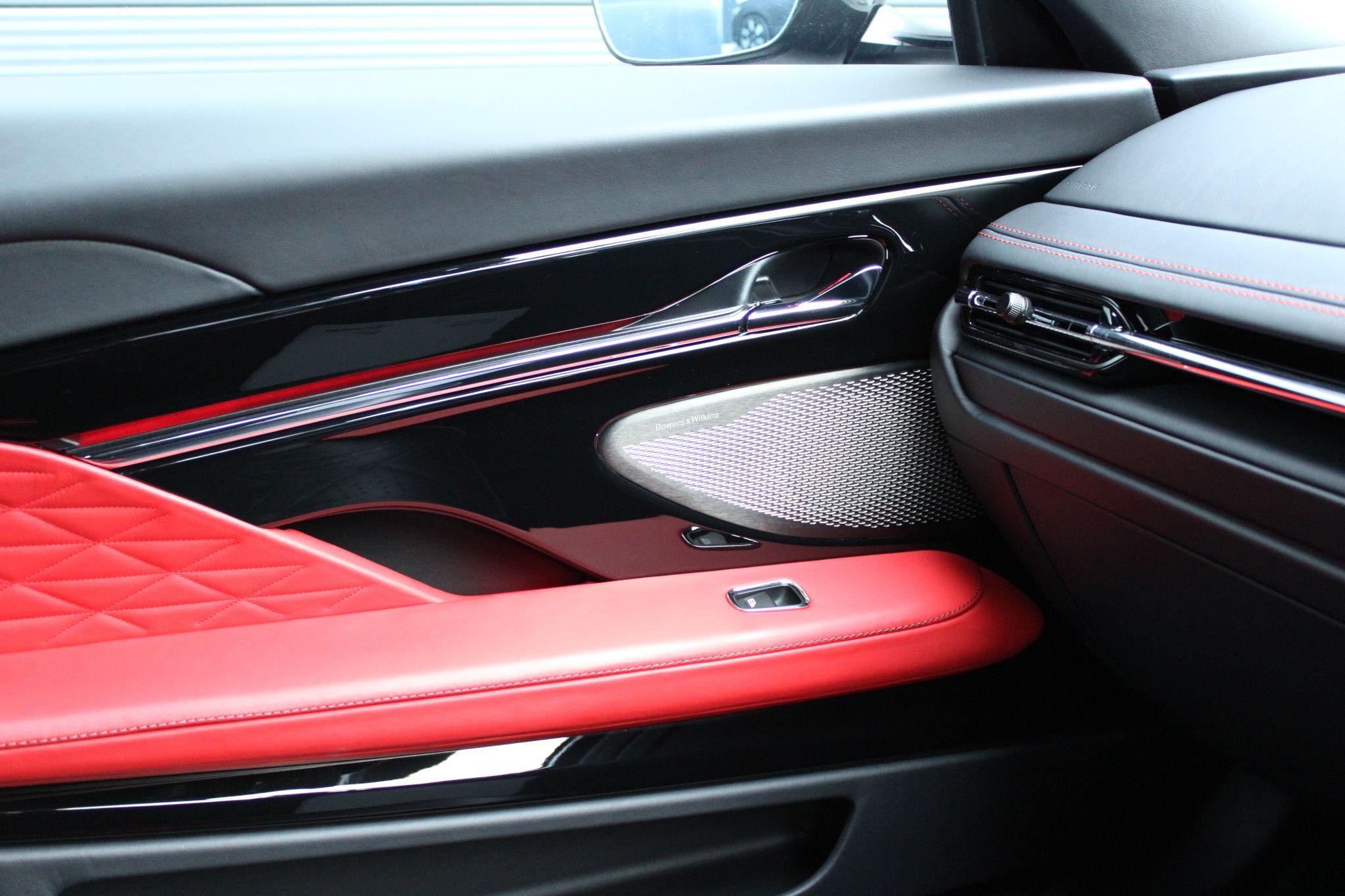 Aston Martin DB12 Image 31
