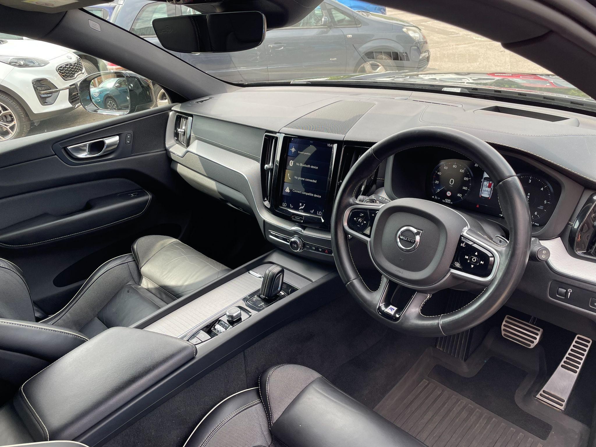 Volvo XC60 Image 9
