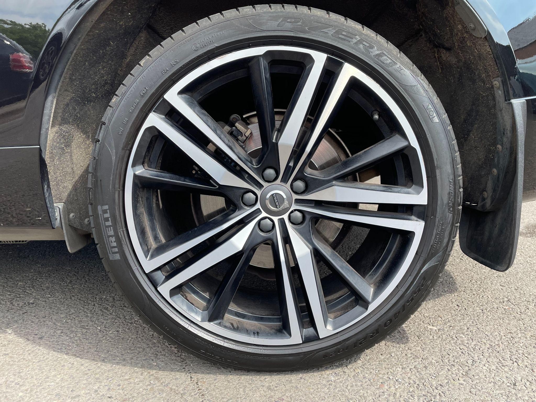 Volvo XC60 Image 18